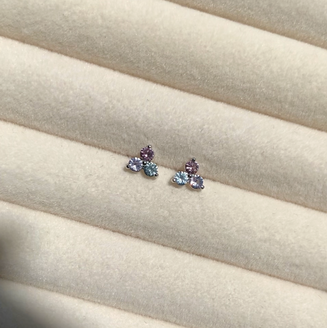 Leonora stud earring