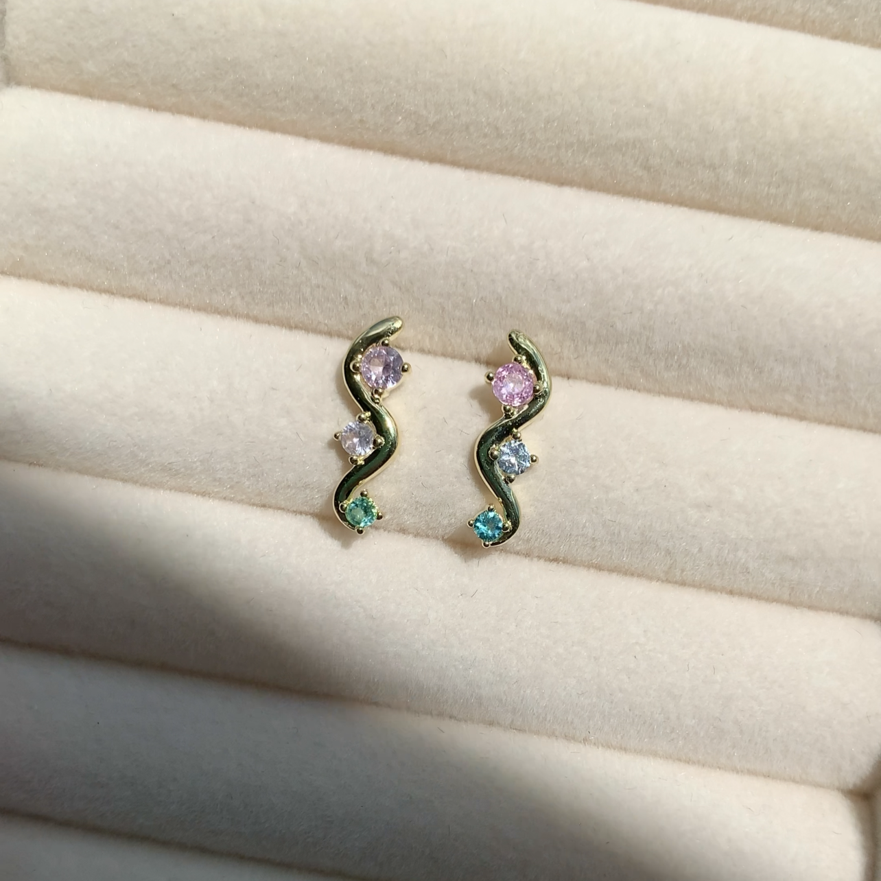 Elanor stud earring
