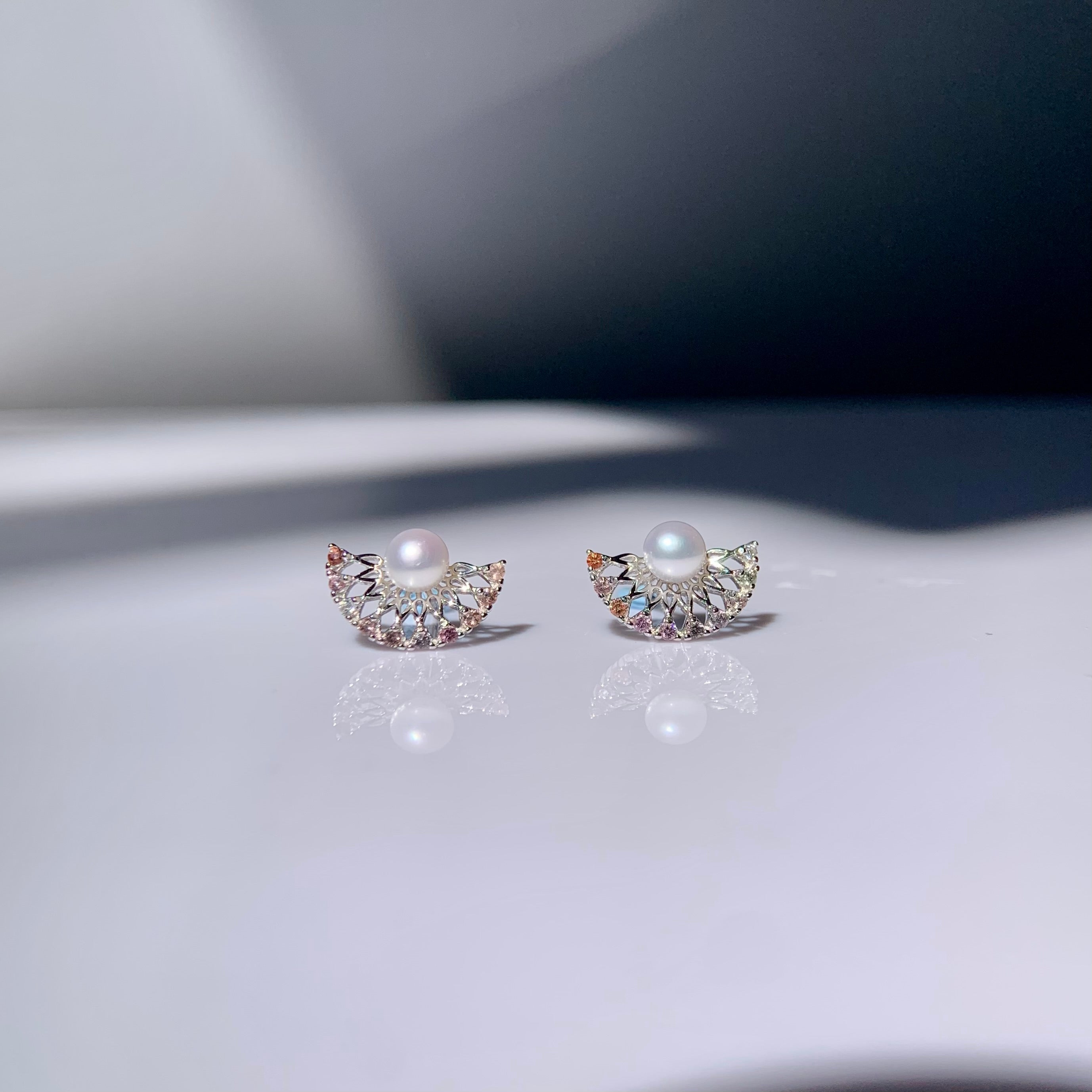 Lunaria stud earring