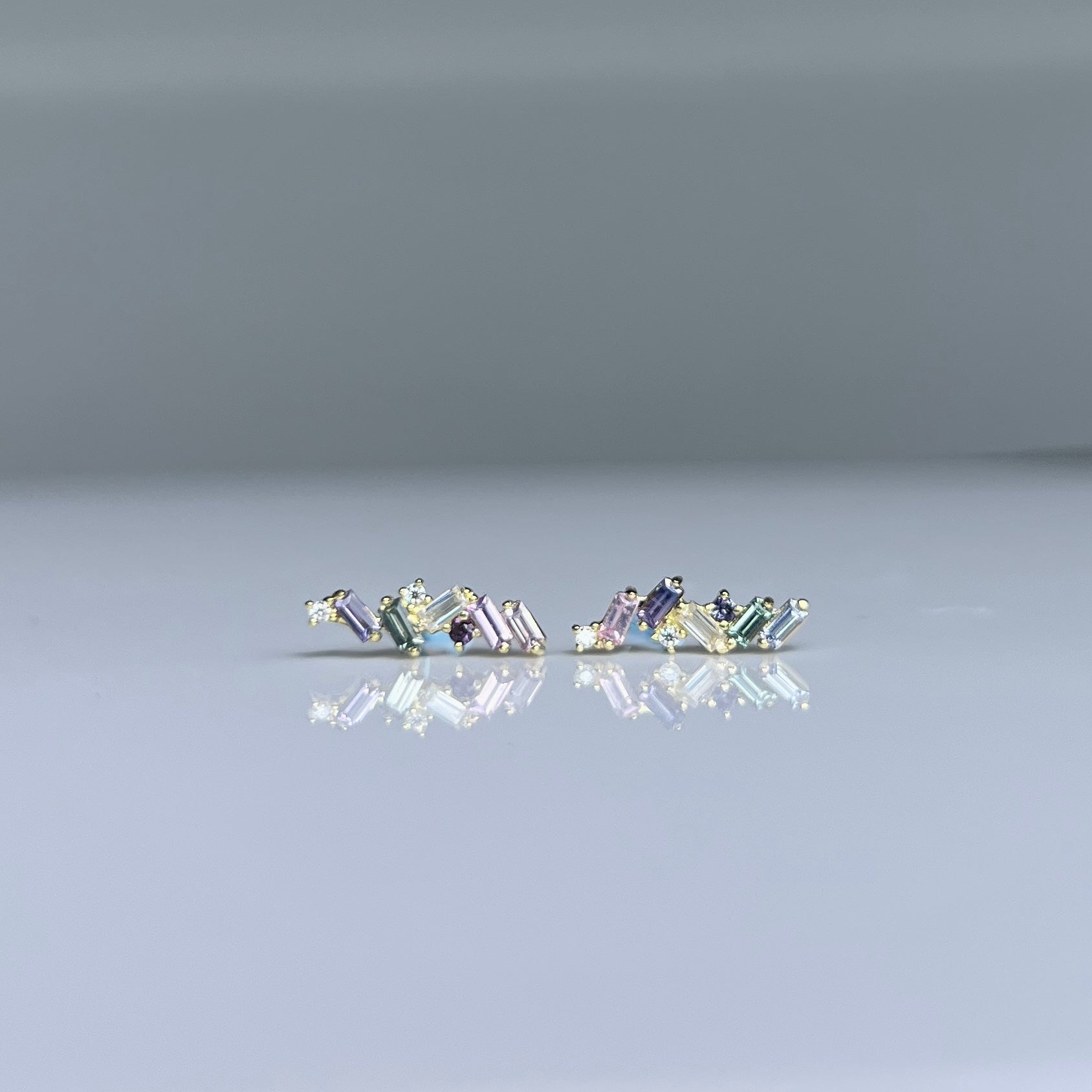 Phoenicia stud earring