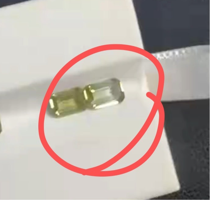 @graxce Almach stud earring