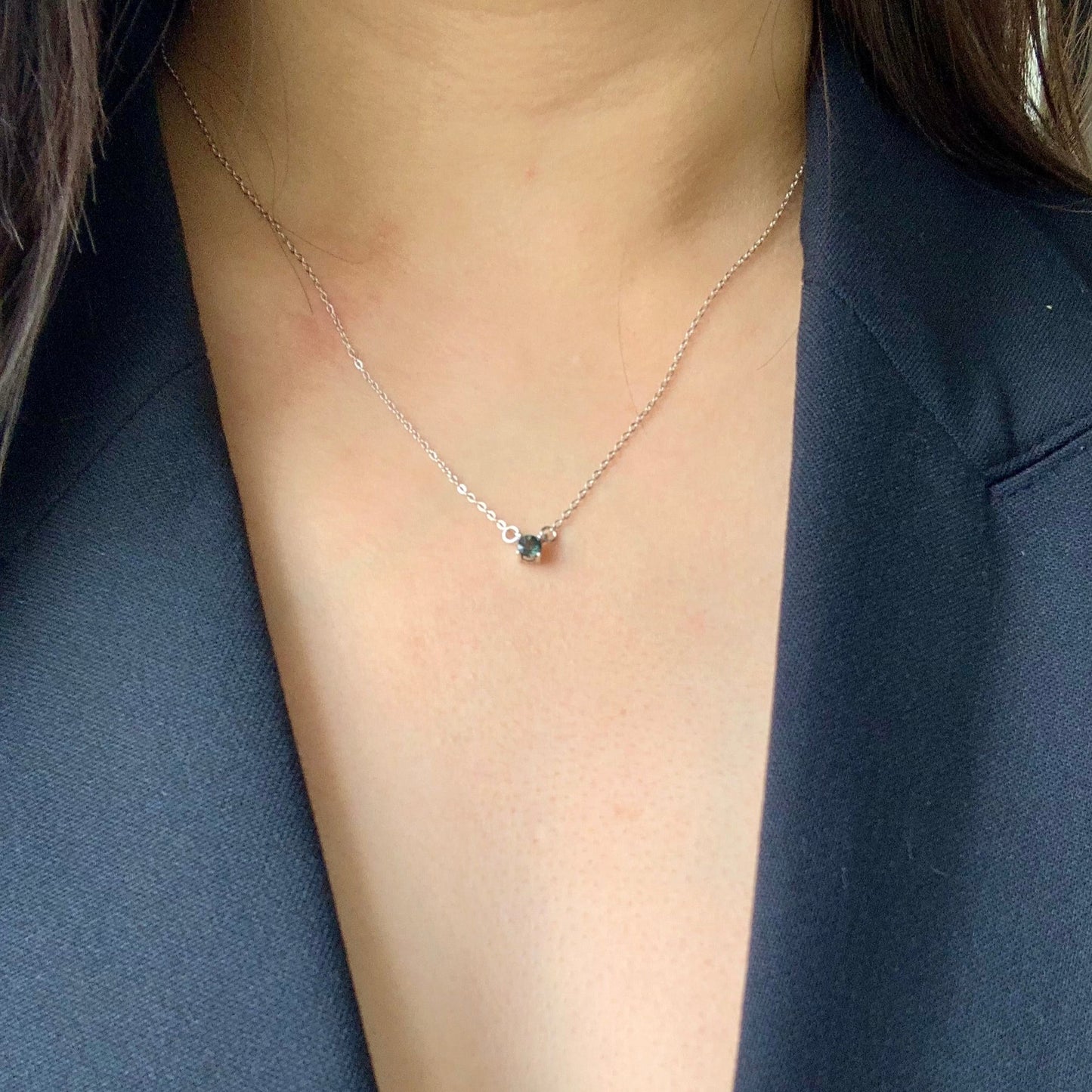 Solitaire necklace