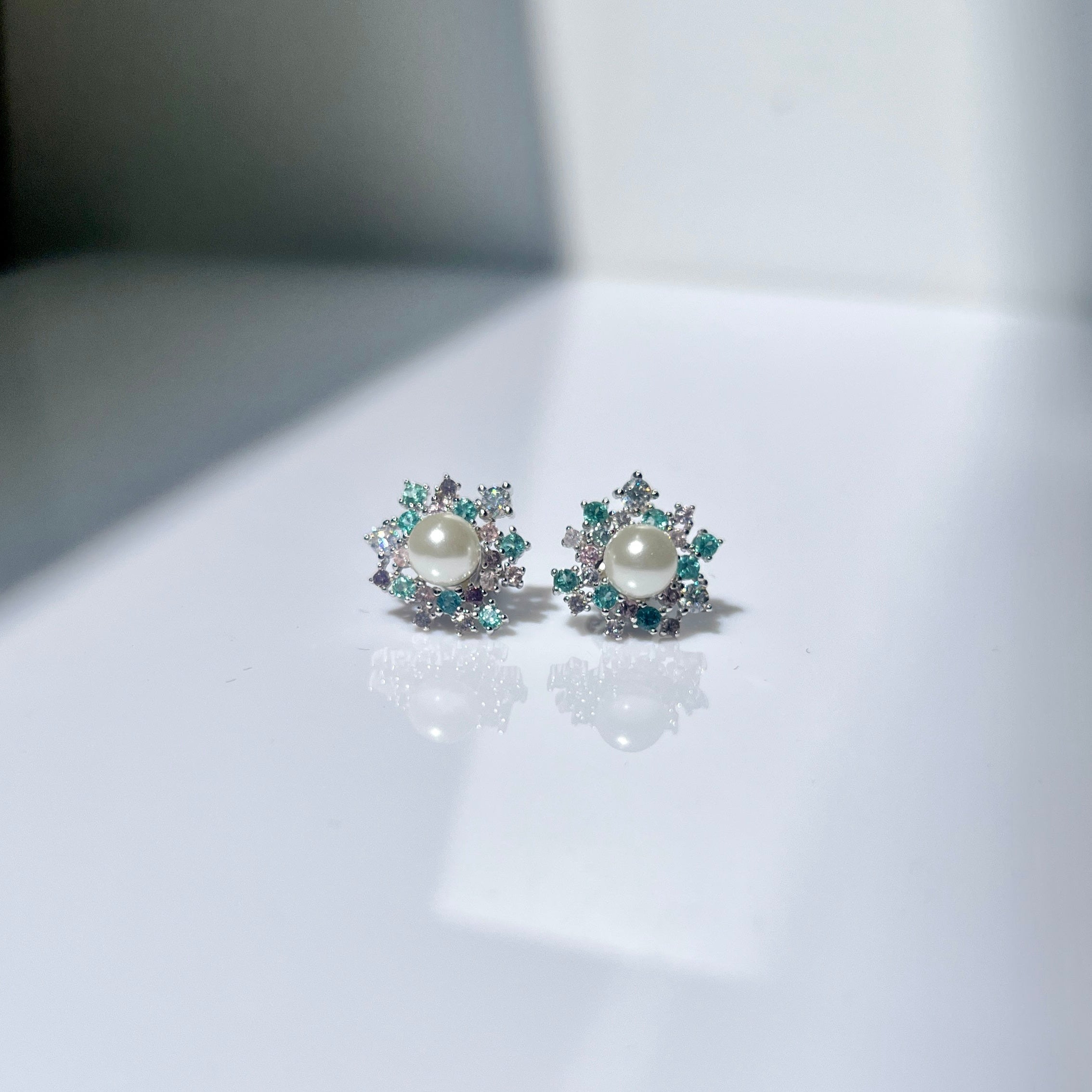 Capella stud earring