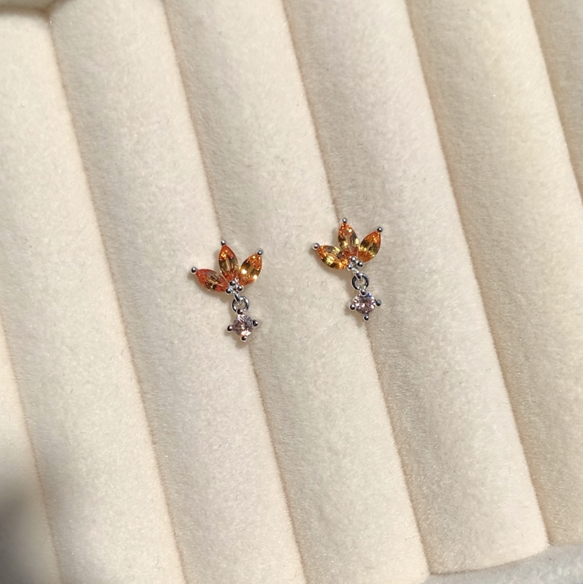 Skye stud earring