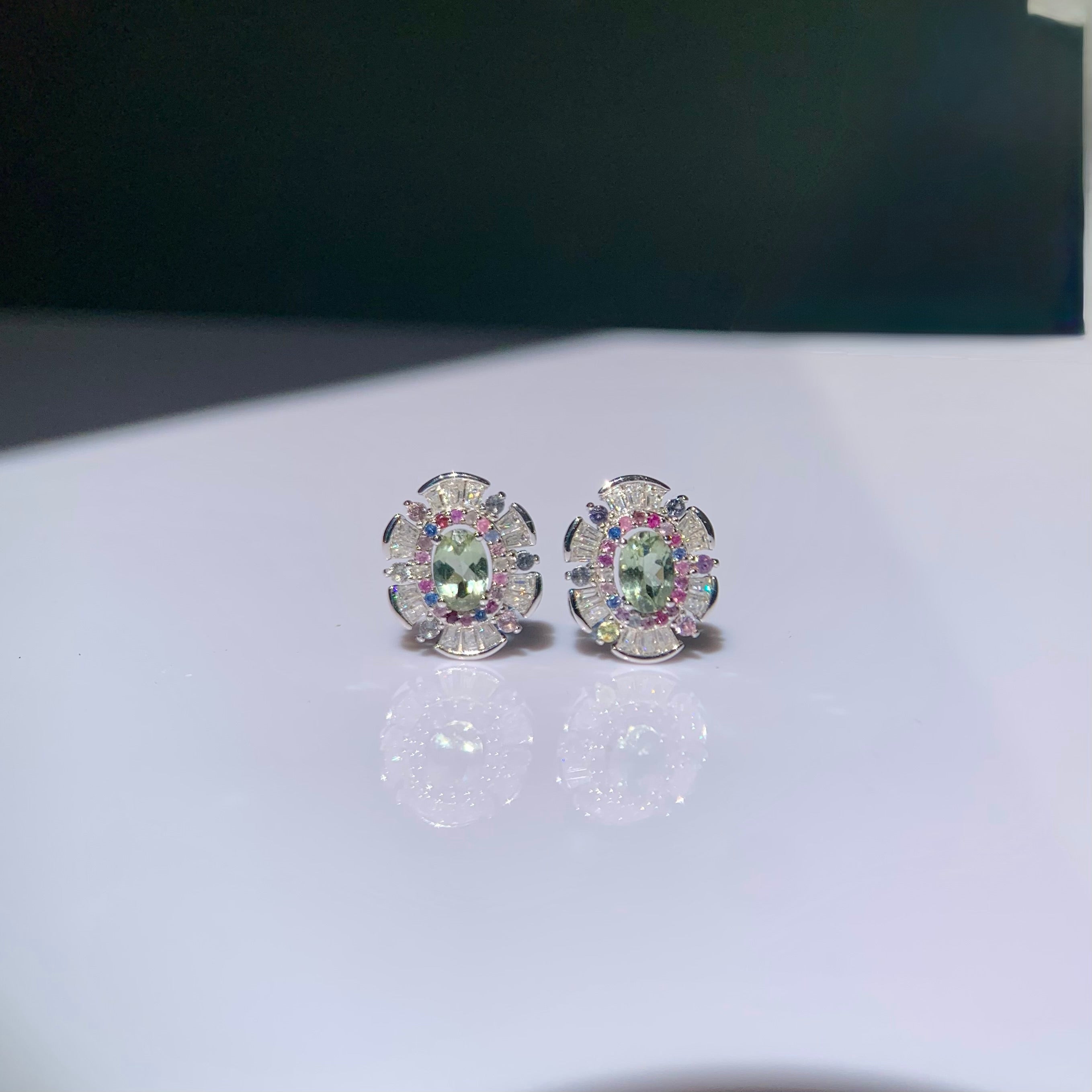 Thalina stud earring