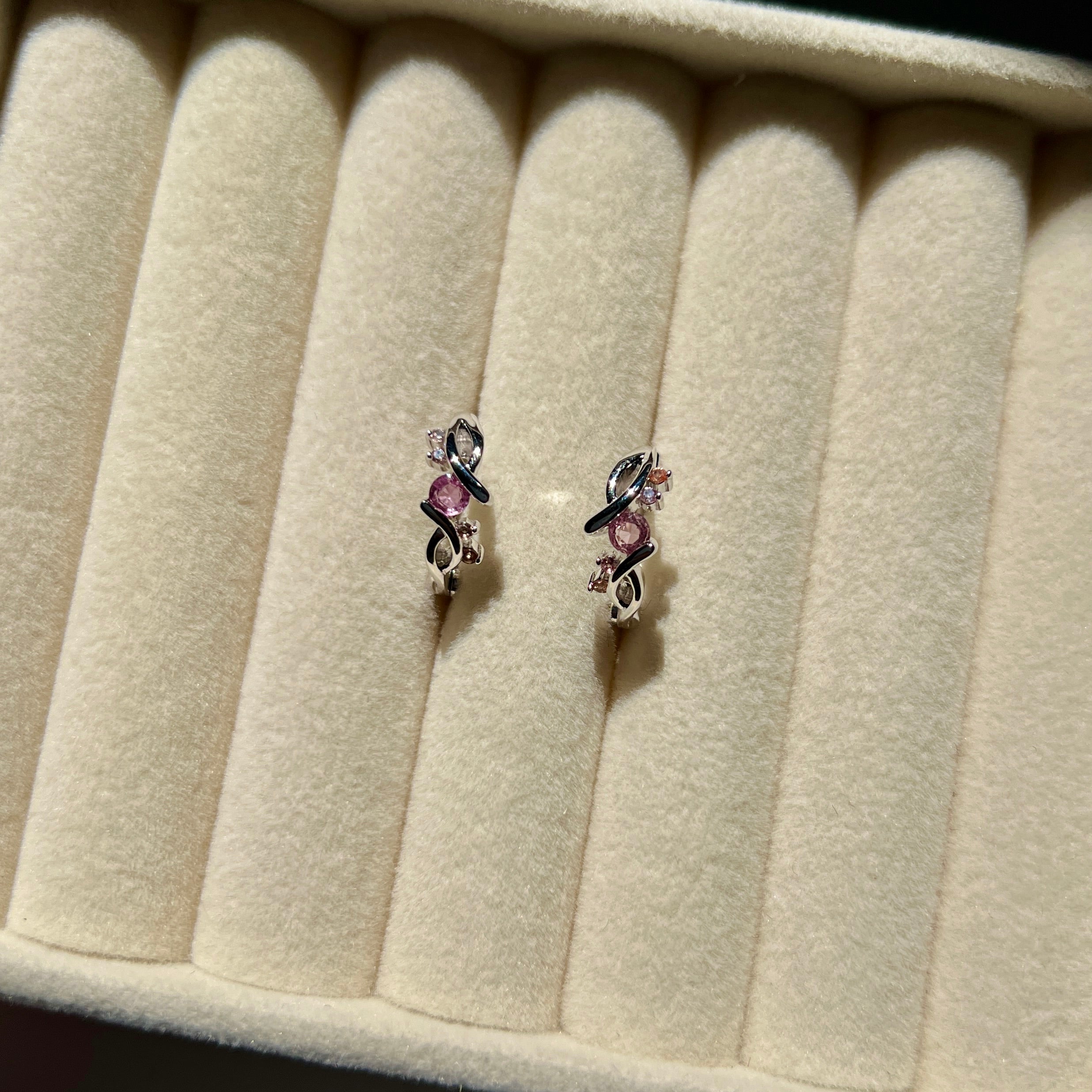 Thebe huggies earring