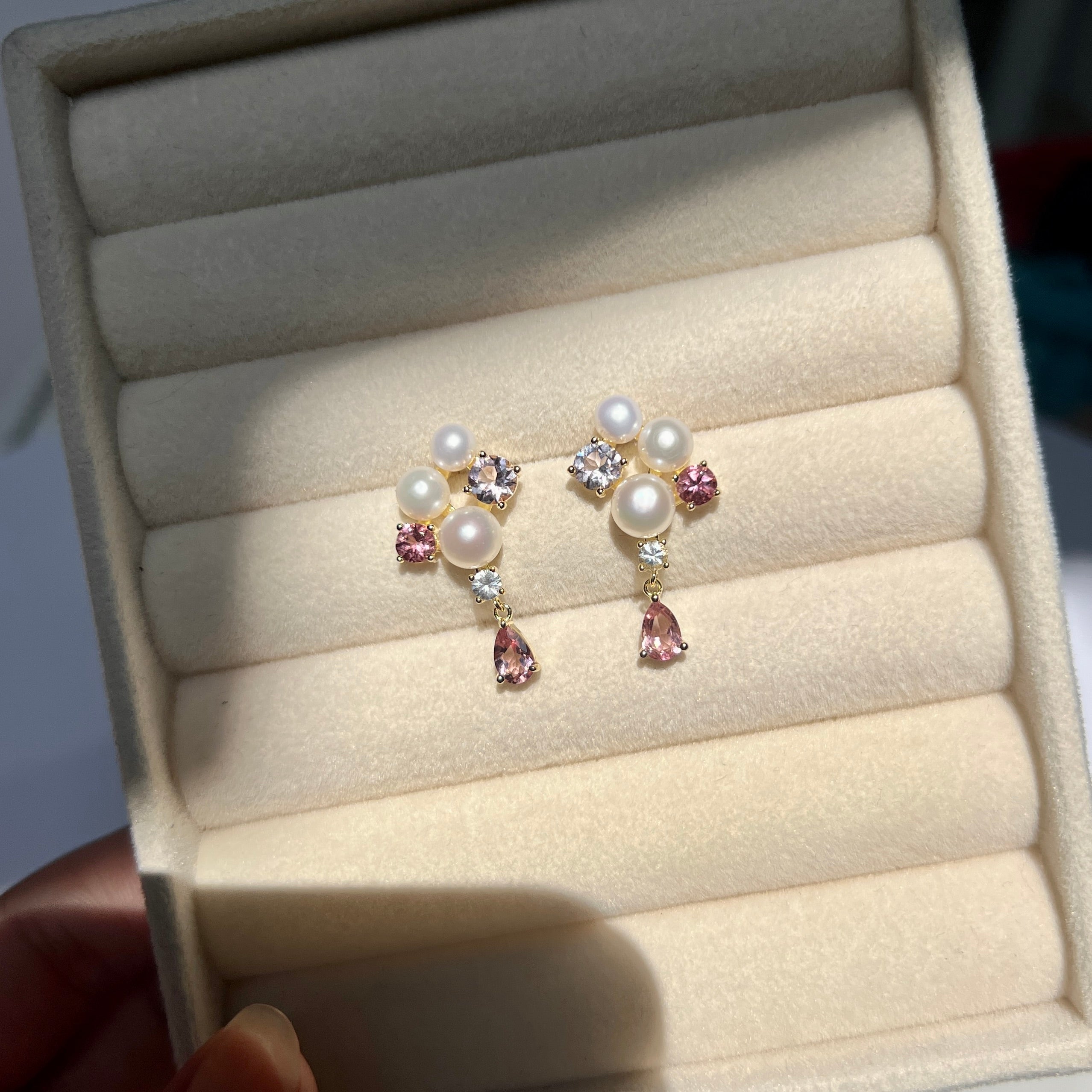 Cresselia stud earring