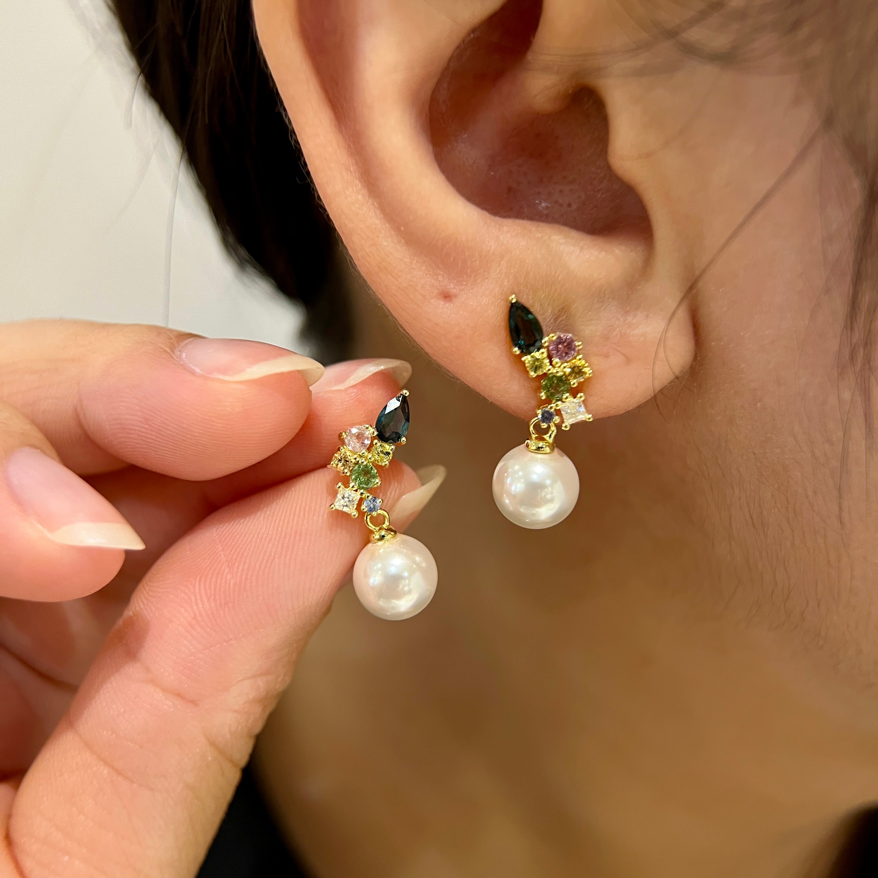 Elaris stud earring