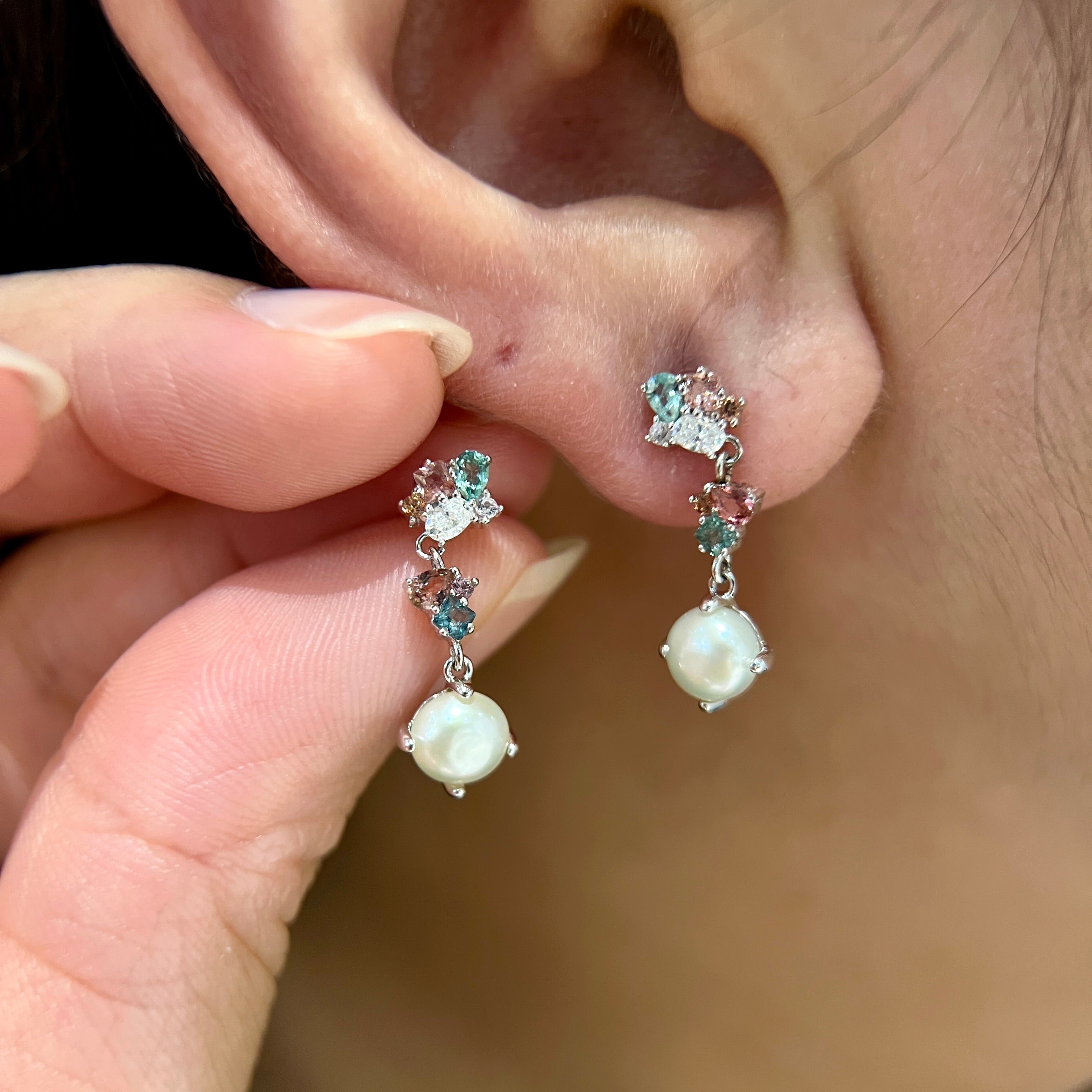 Seraphae stud earring