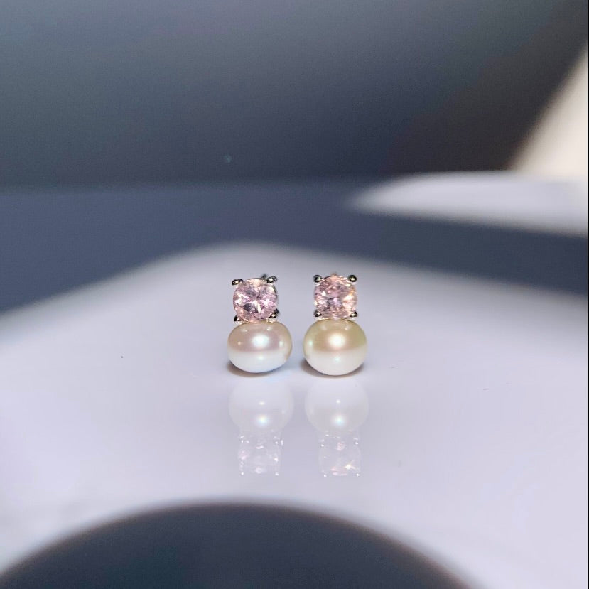 Ariel stud earring