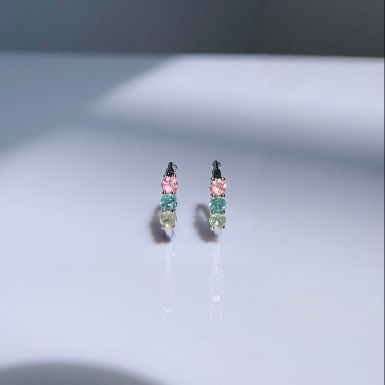Alya huggies earring
