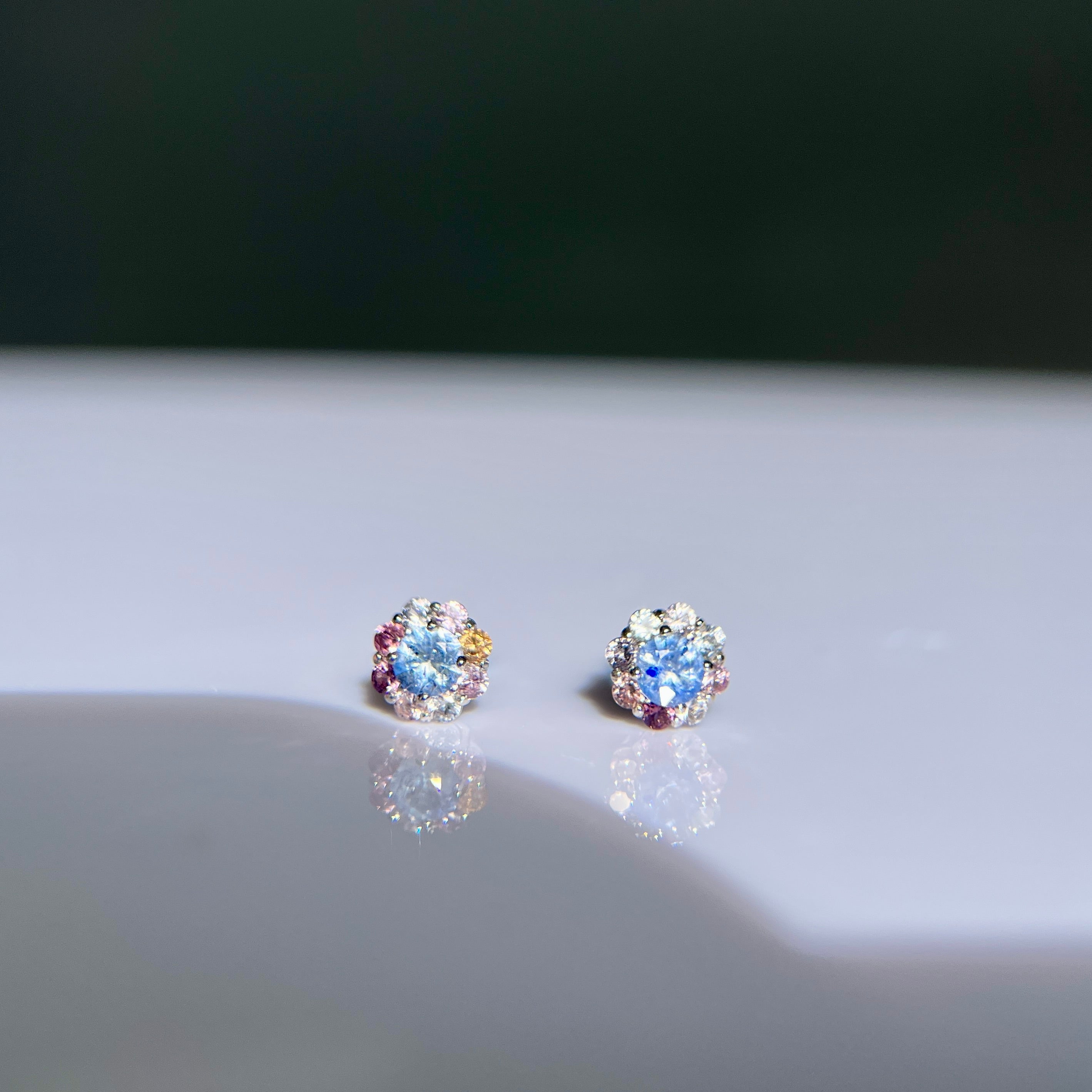 Celandine stud earring