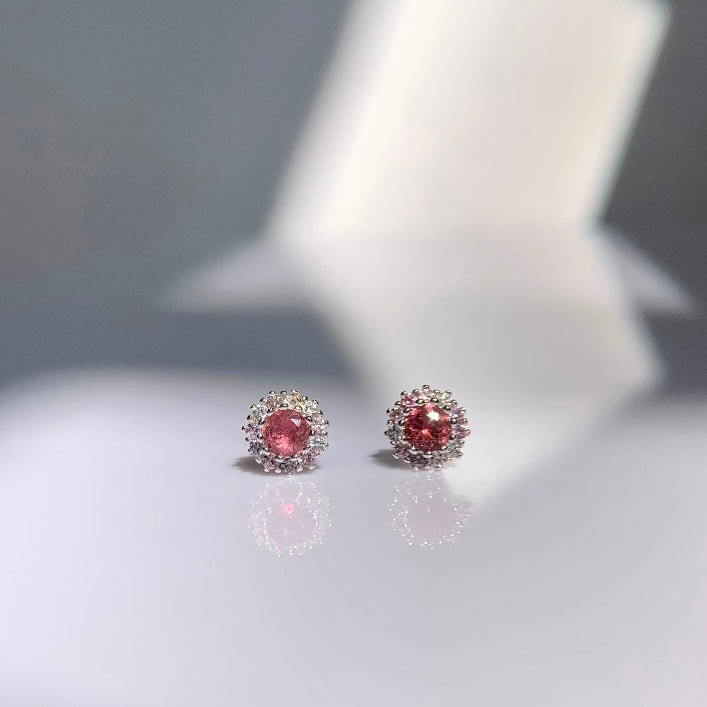 Petra stud earring