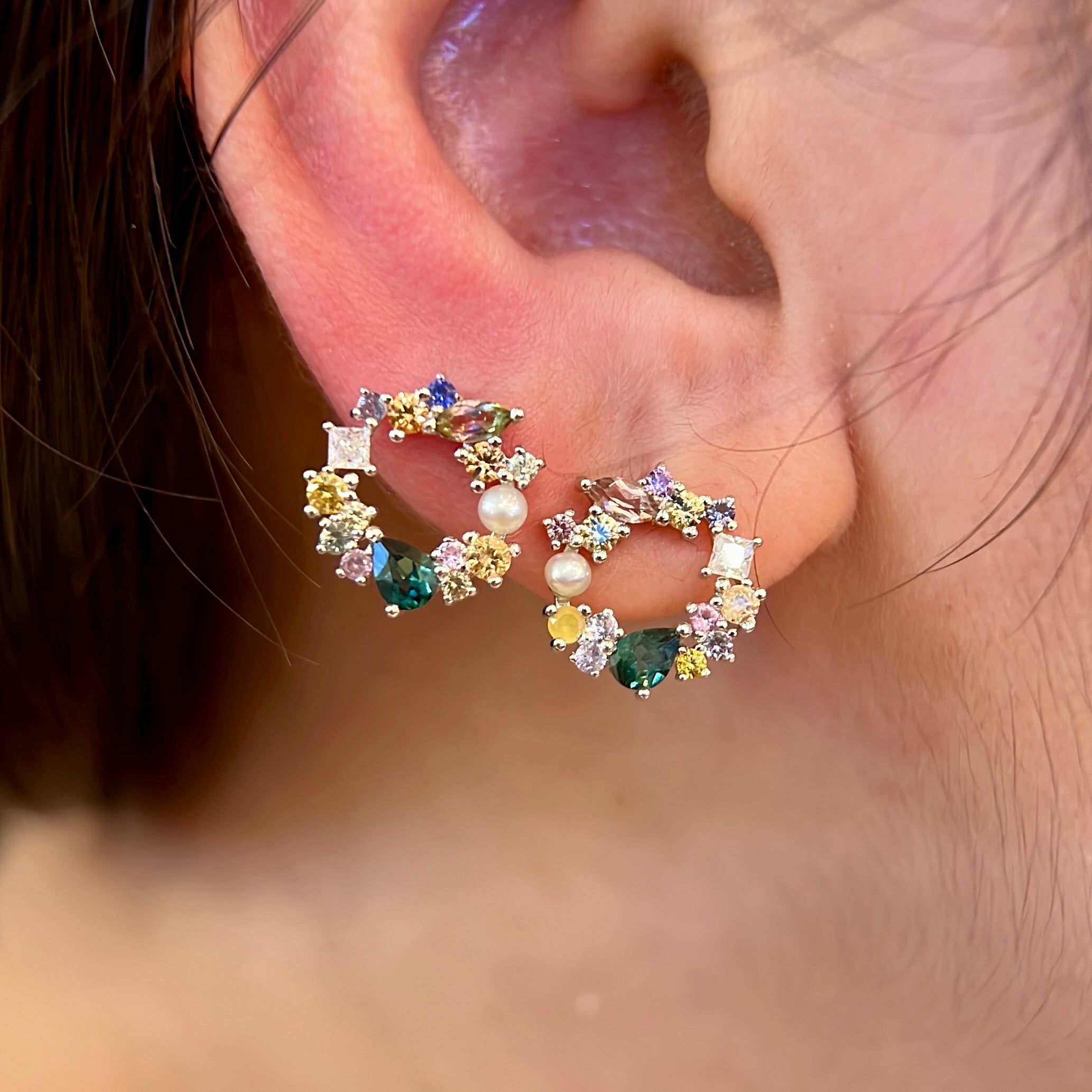 Zephyrus stud earring