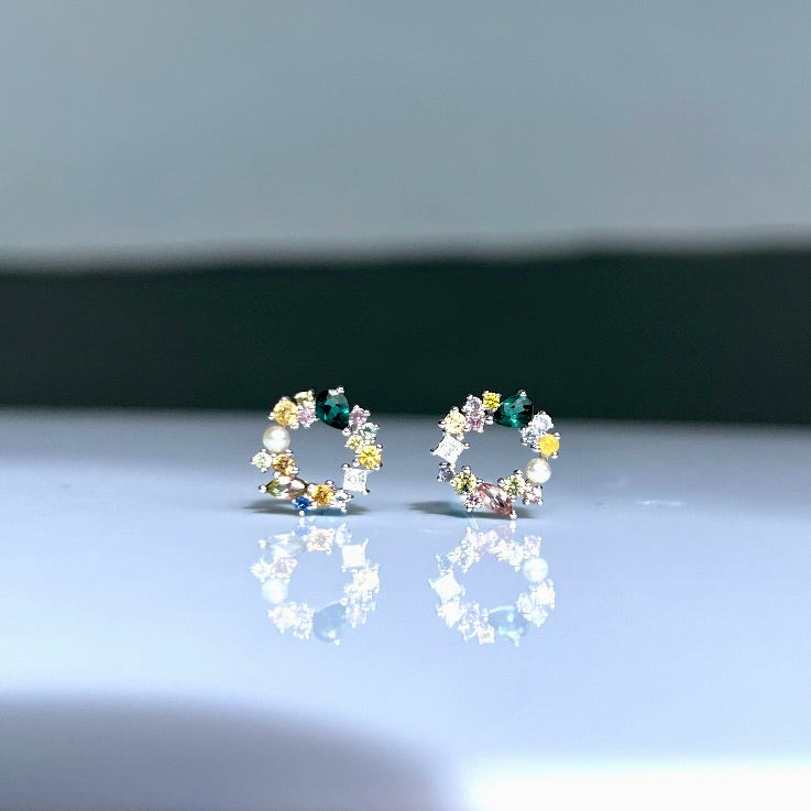 Zephyrus stud earring