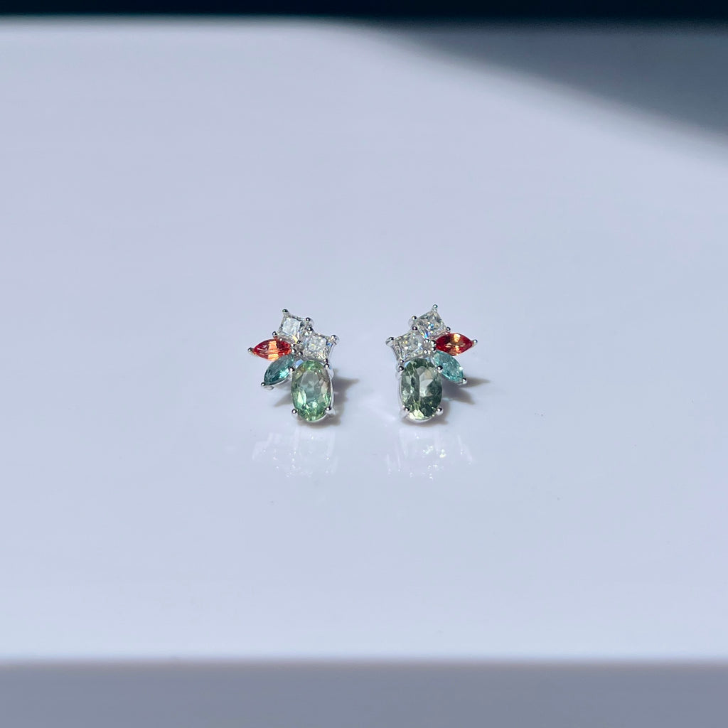 Isara stud earring