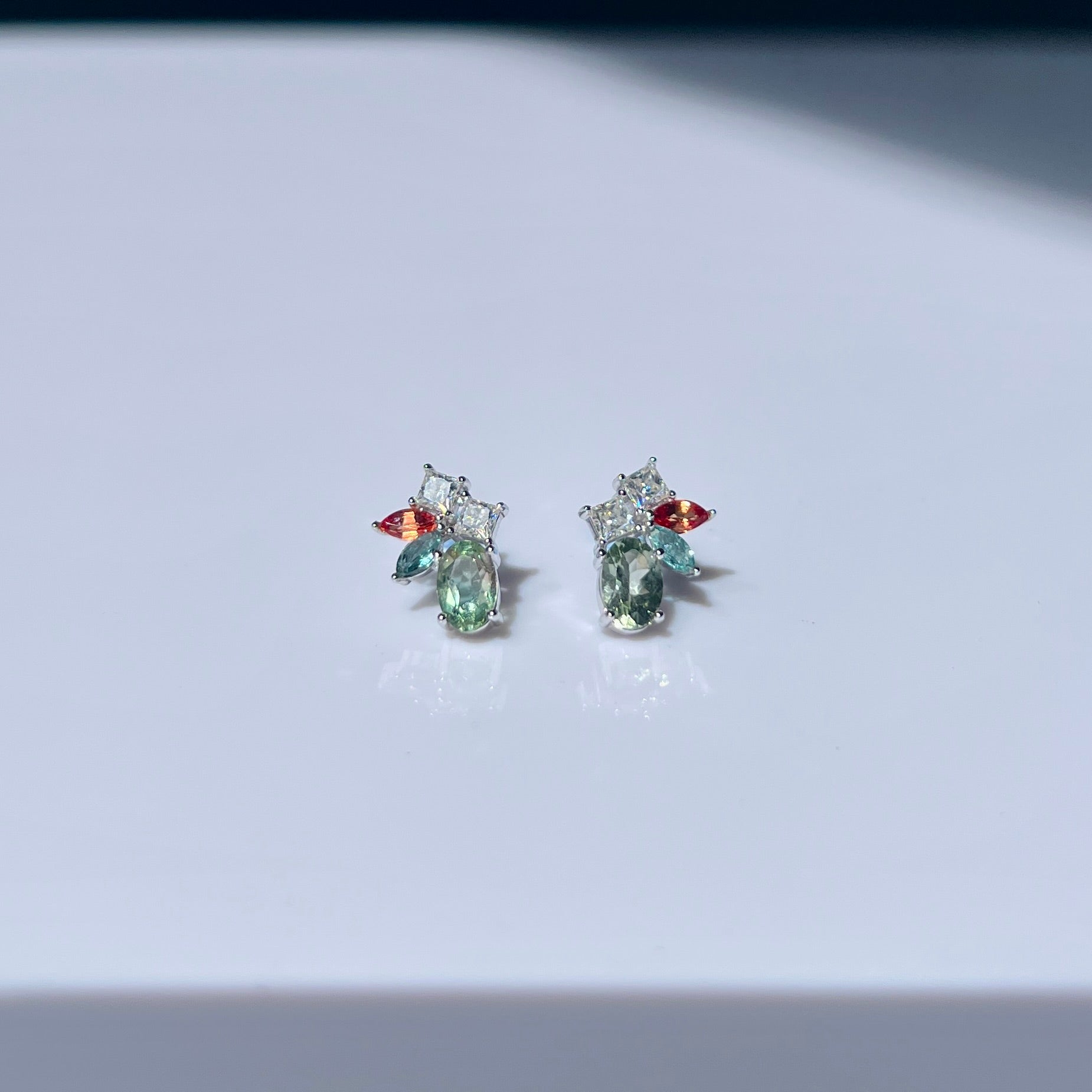 Isara stud earring