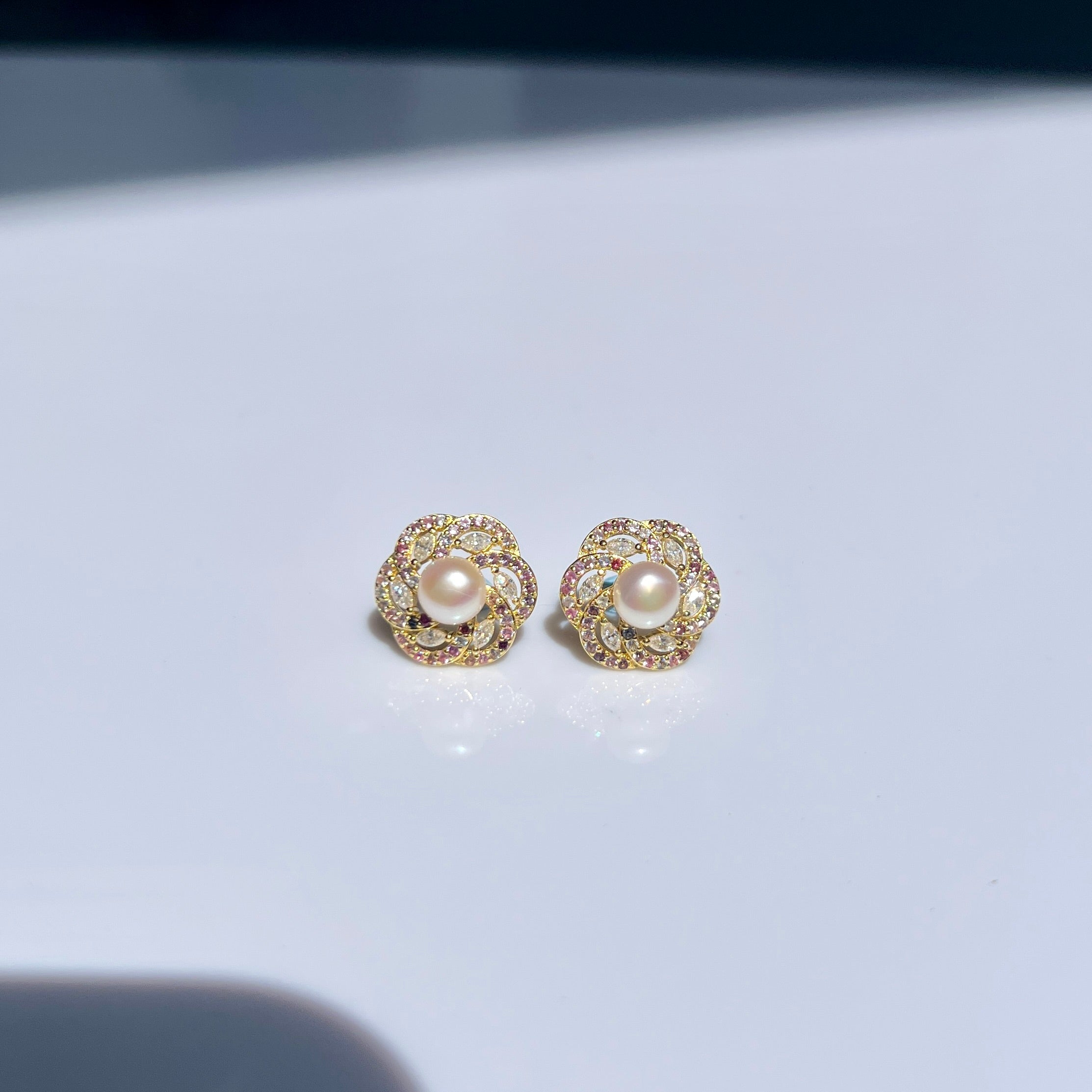 Recha stud earring