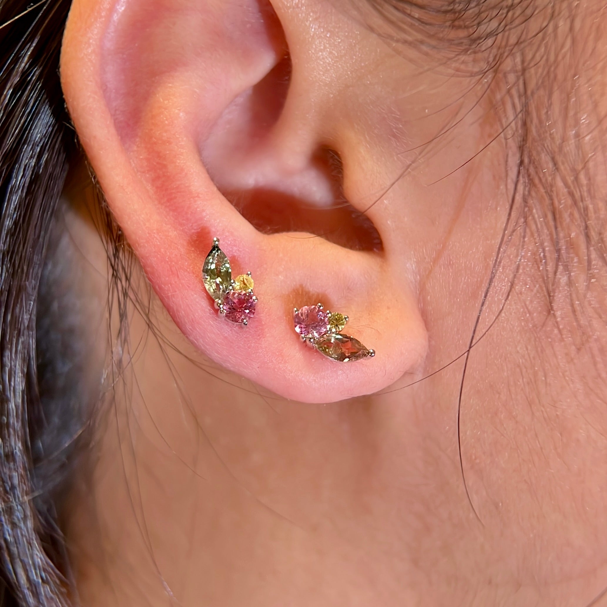 Quasar stud earring