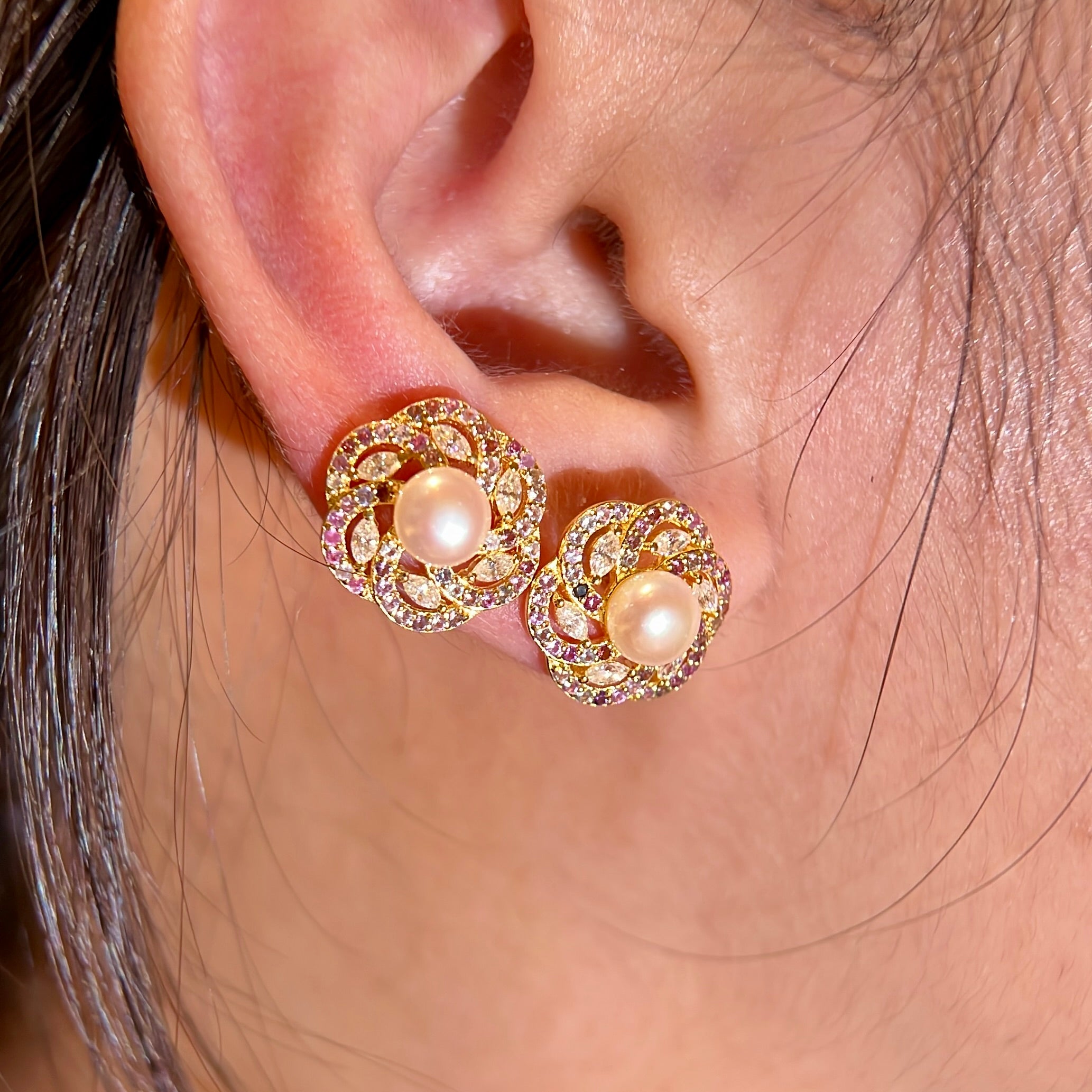 Recha stud earring