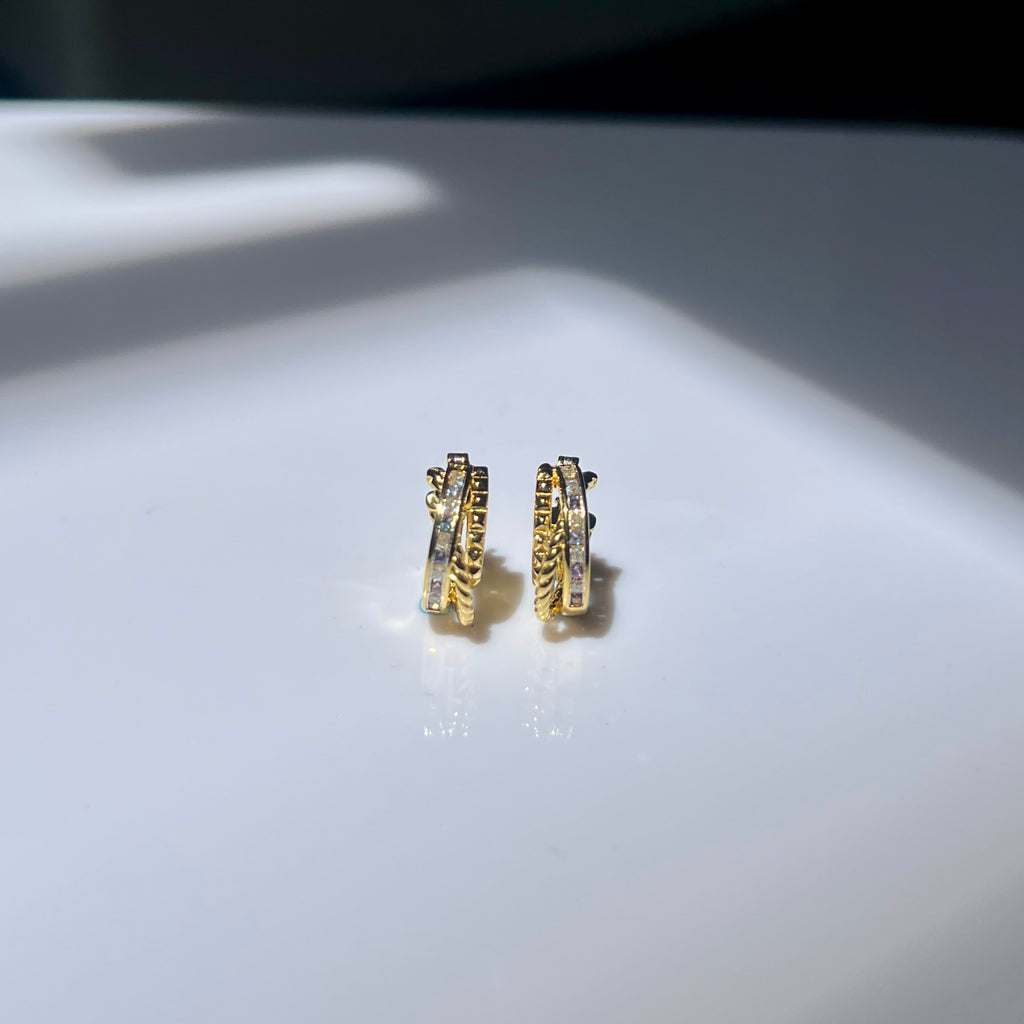 Elaria stud earring