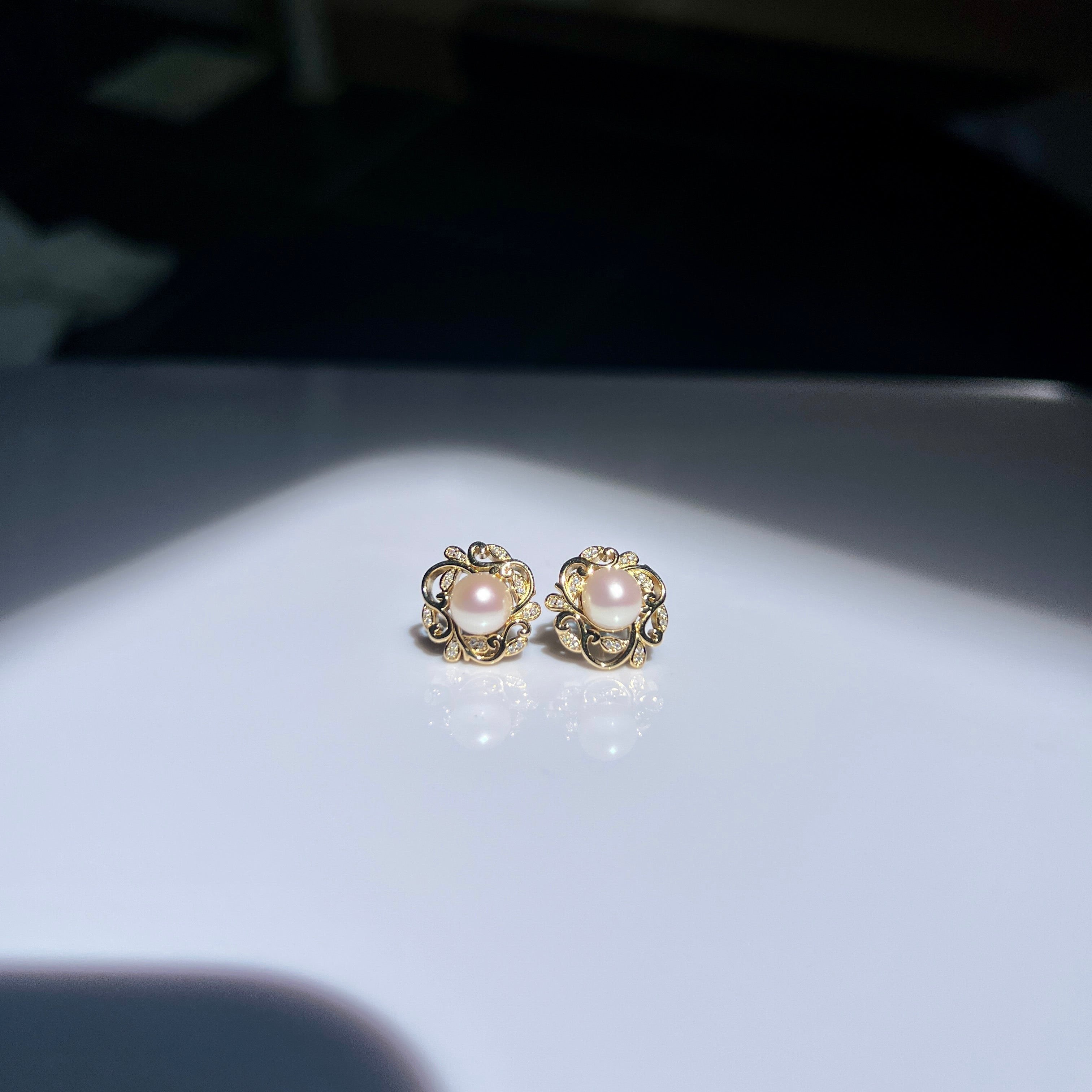 Lunethra stud earring