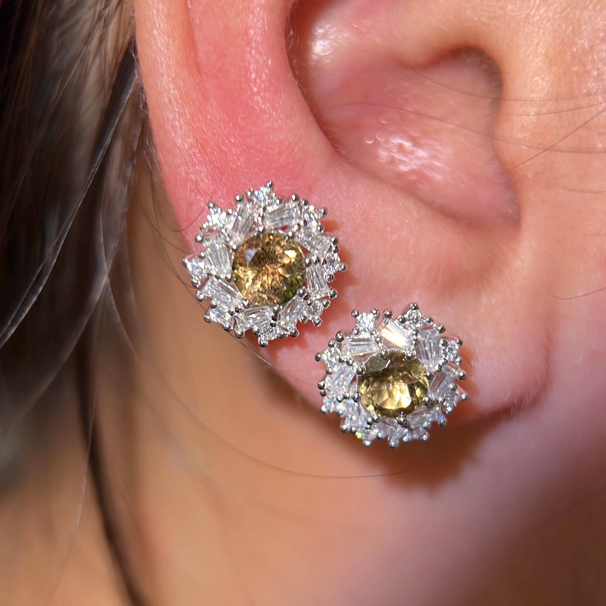 Arista Stud Earrings