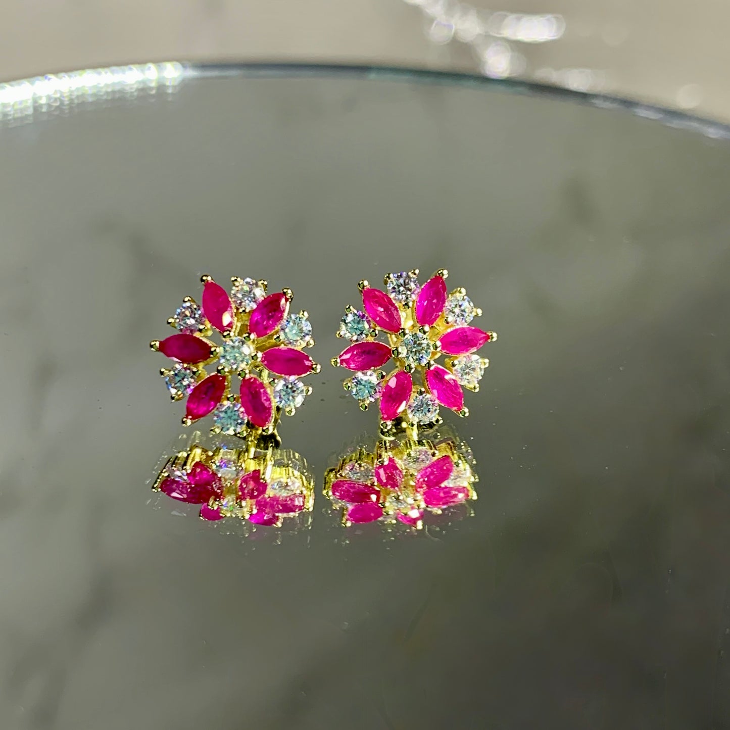 Gioiello stud earring