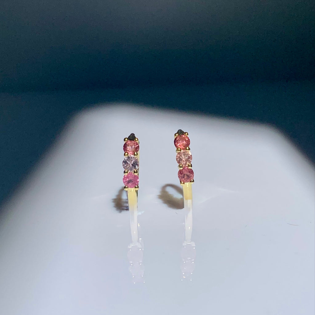 Alya Huggies earring