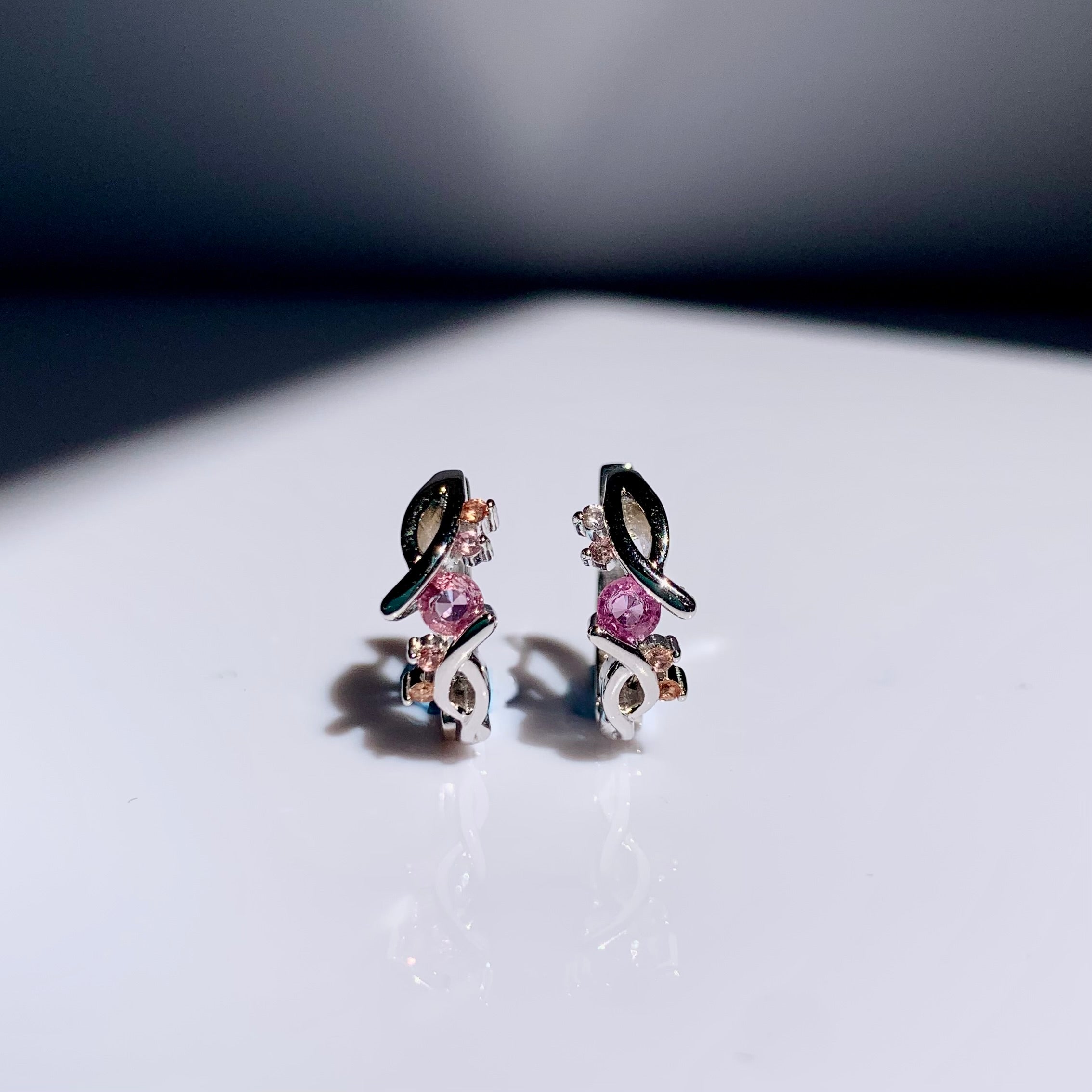 Thebe huggies earring