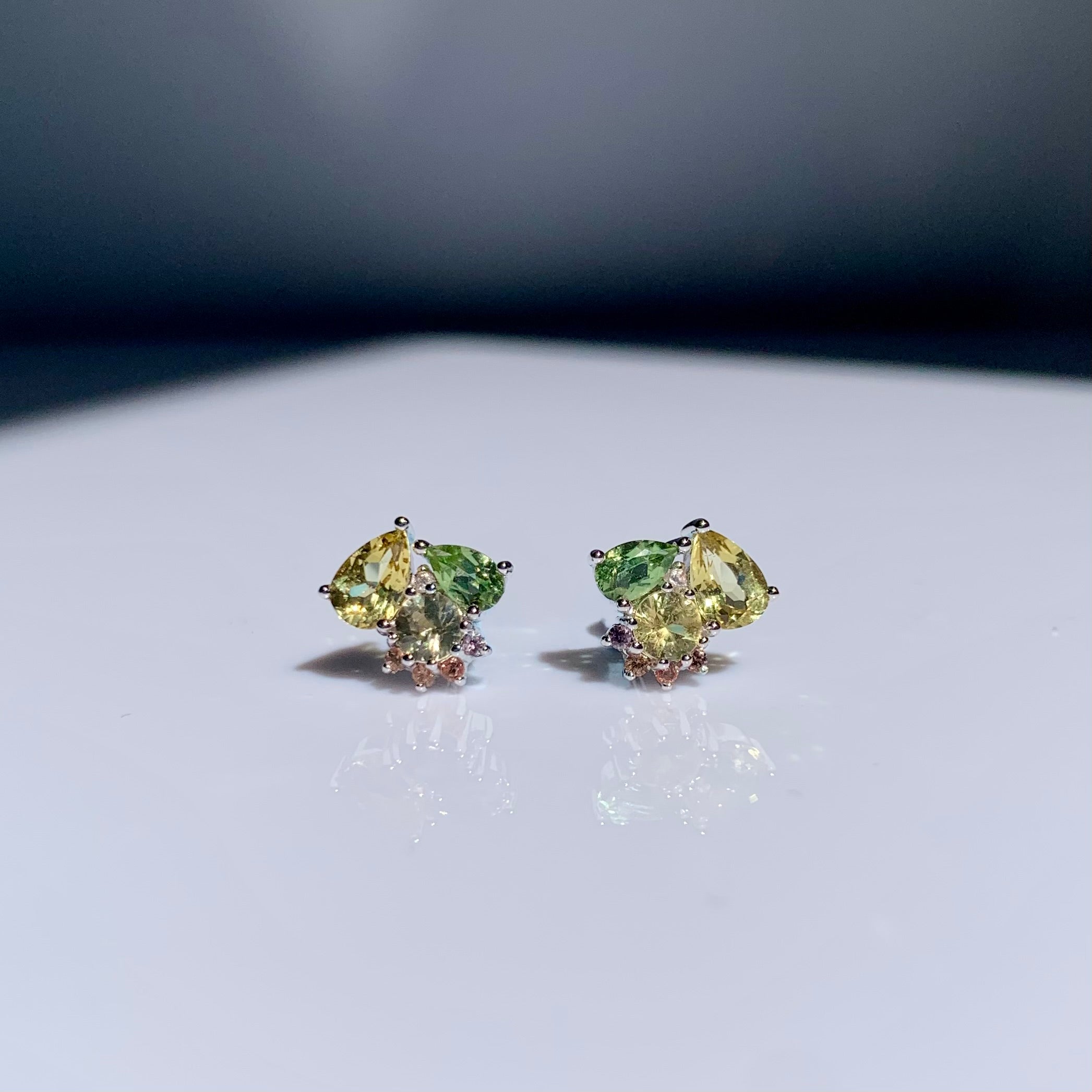 Libra stud earring