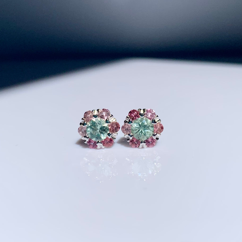 Helia stud earring