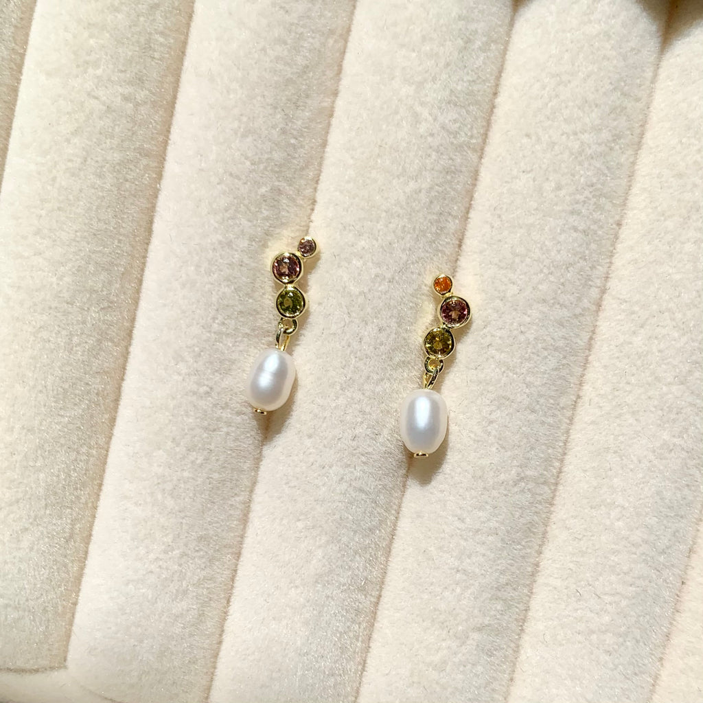 Juliet stud earring