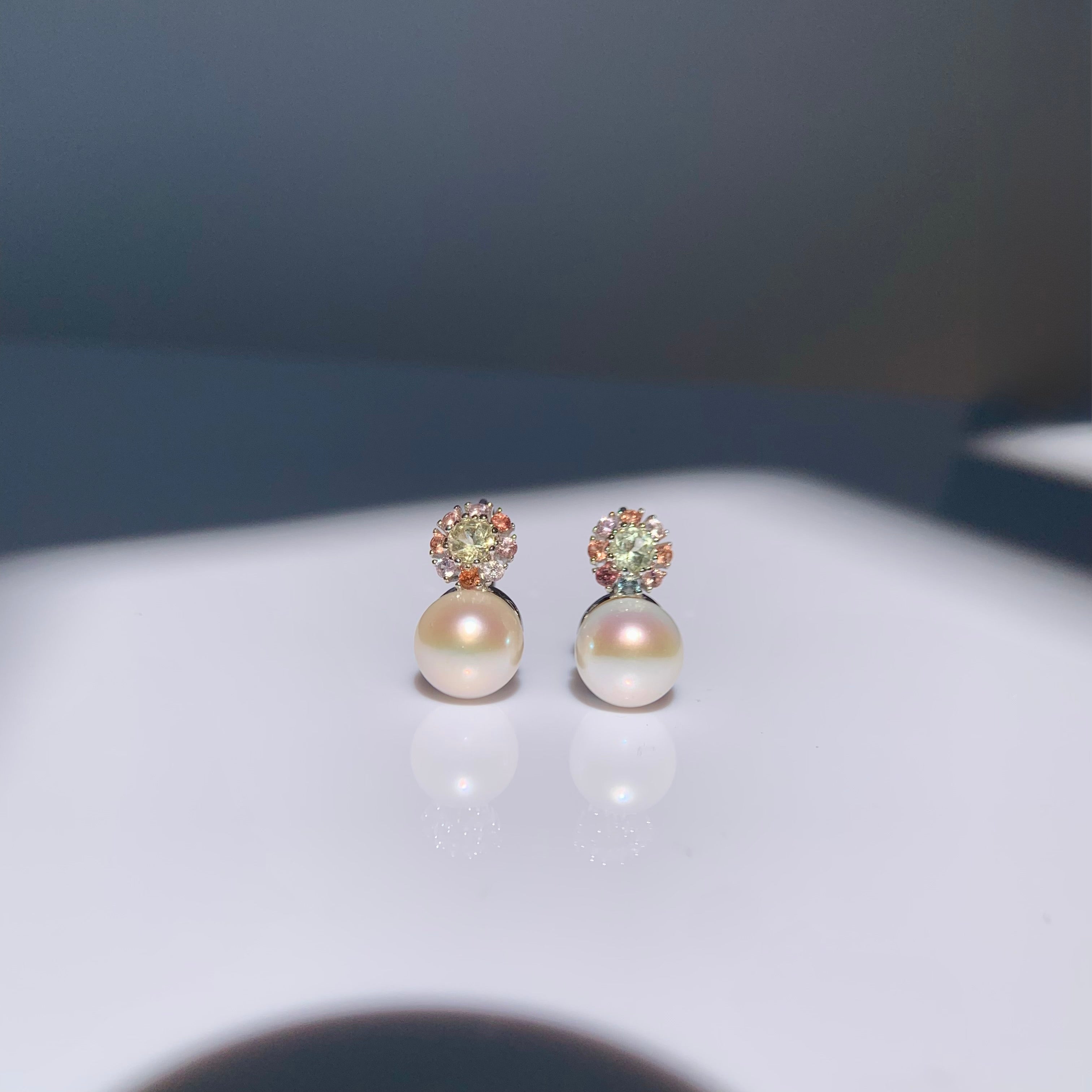 Halley earring