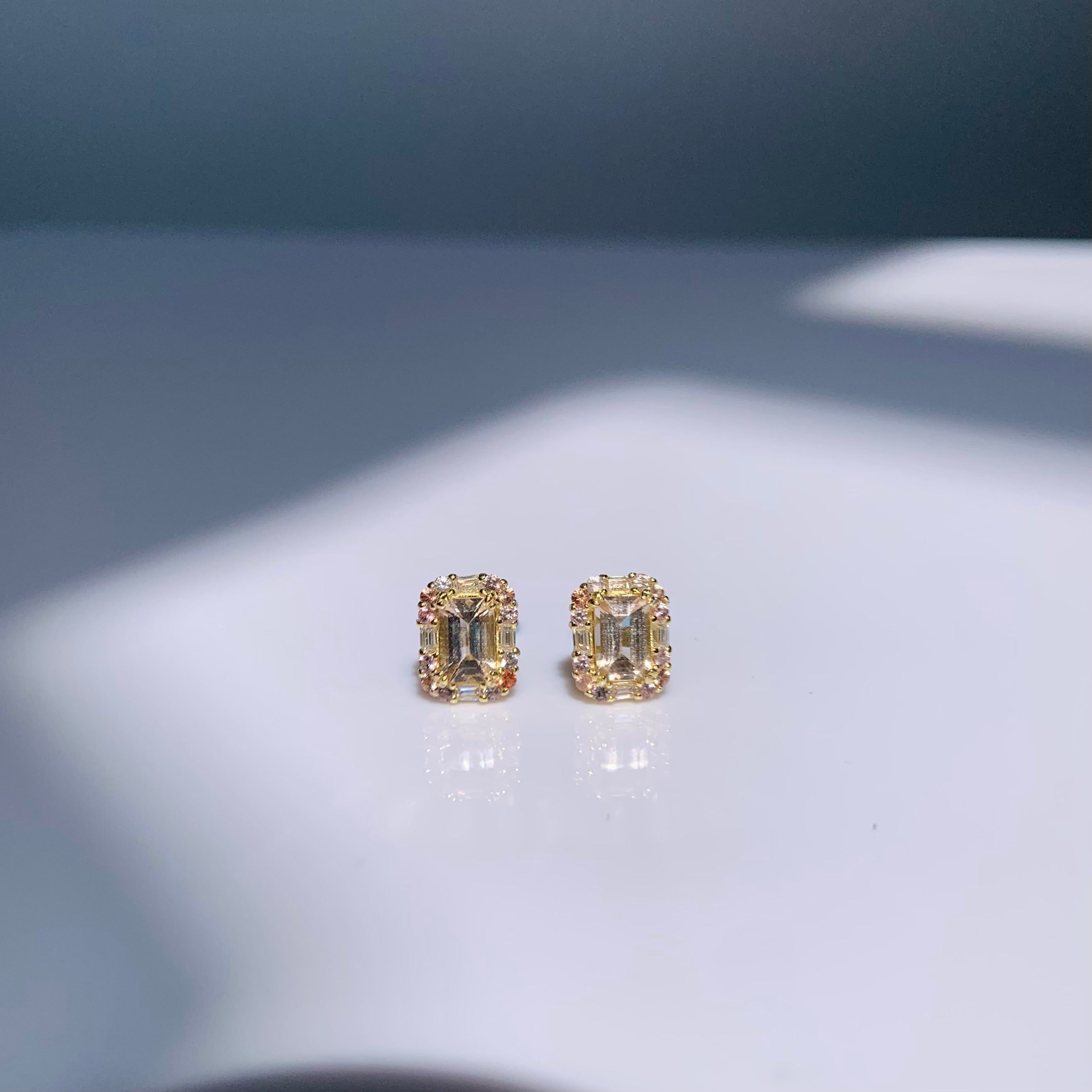 Almach stud earring