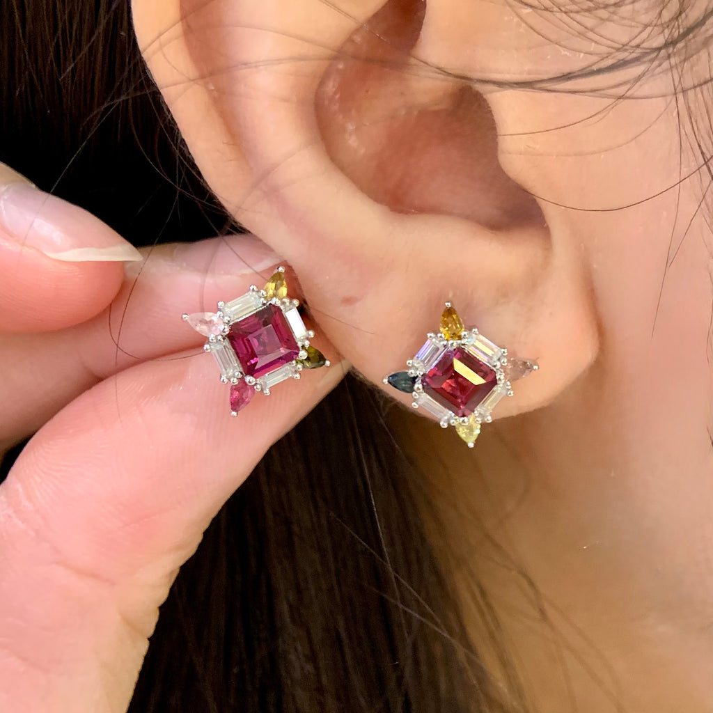 Thalatte stud earring