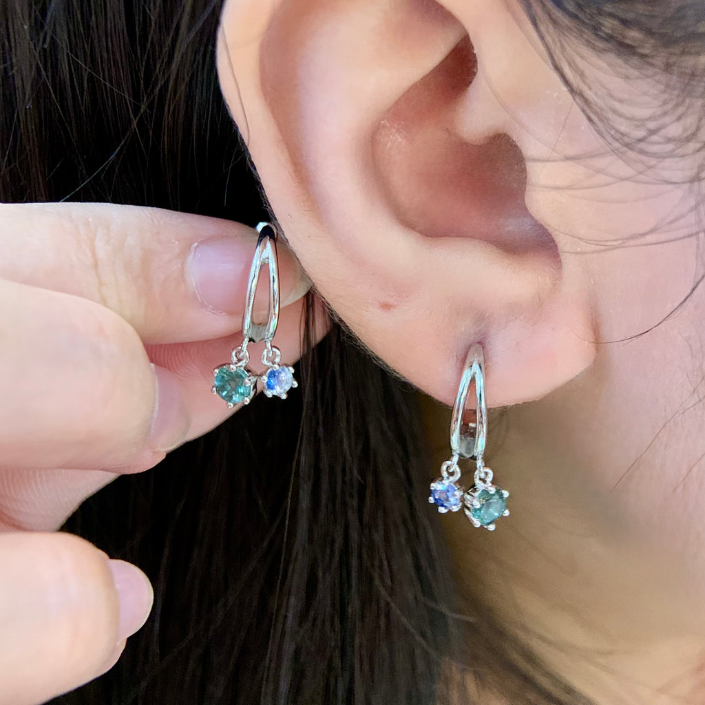 Acantha huggies earring