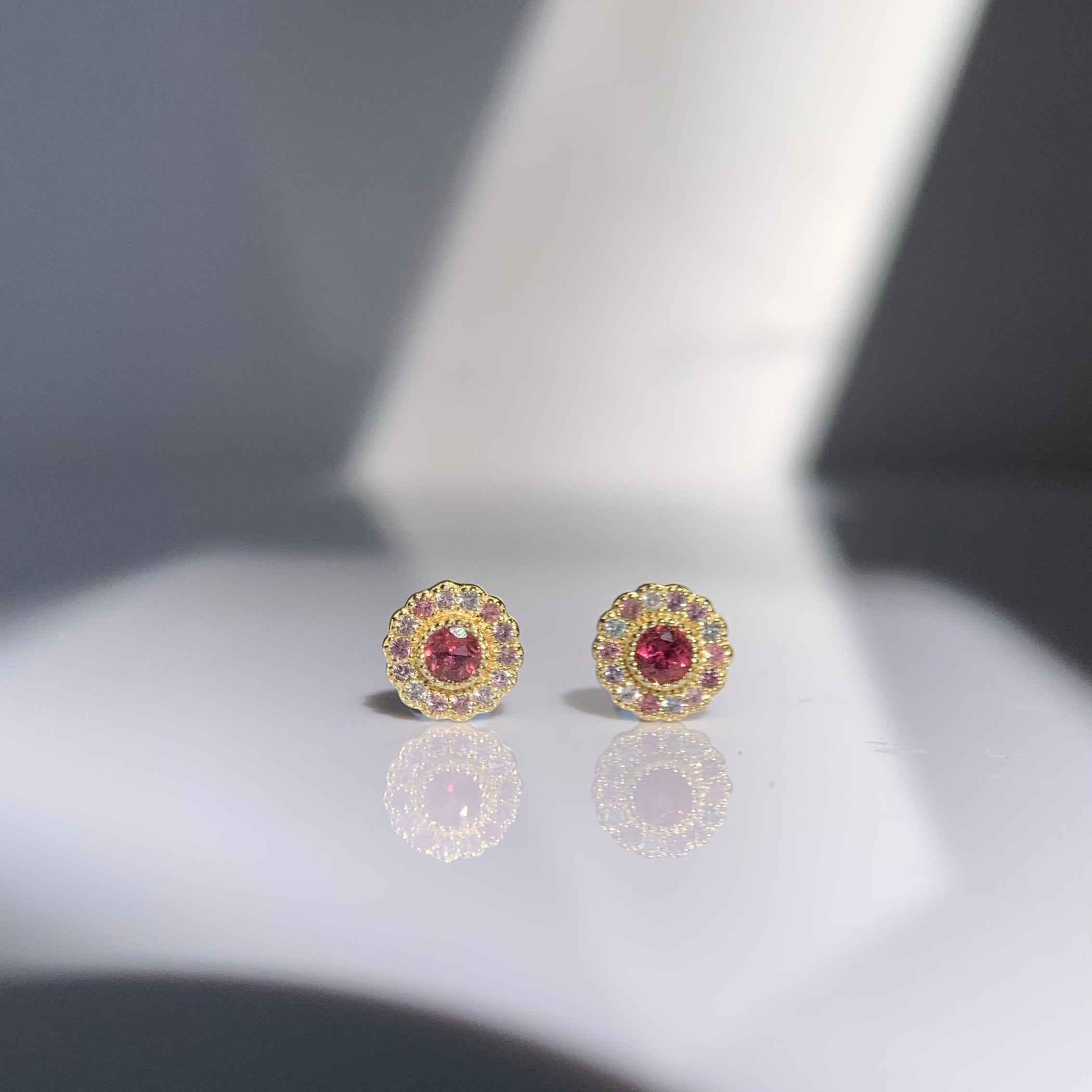 Maia stud earring - Pink tourmaline