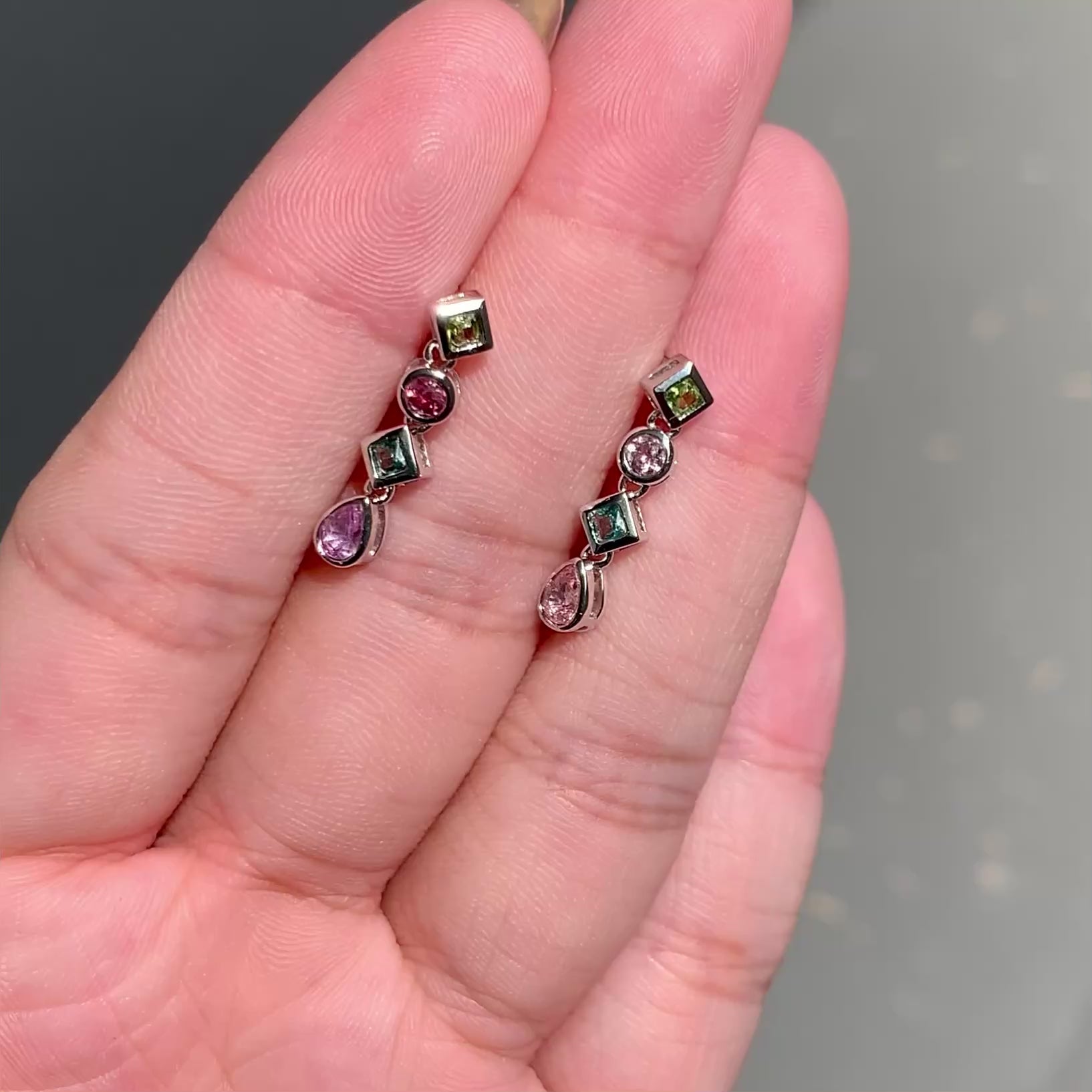 Thyra stud earring