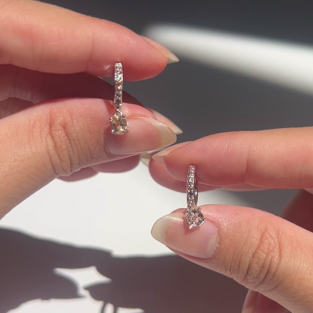 Rhea huggies earring
