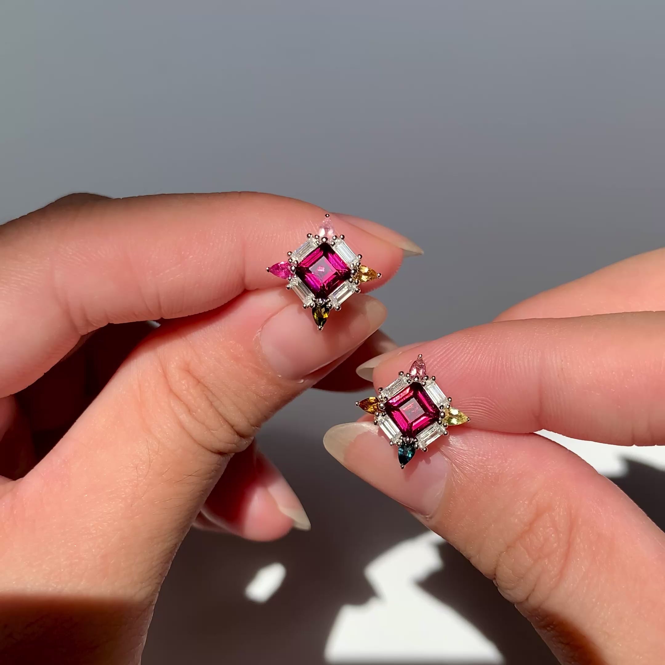 Thalatte stud earring