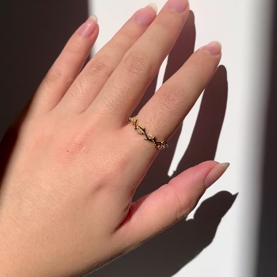 Trixie ring