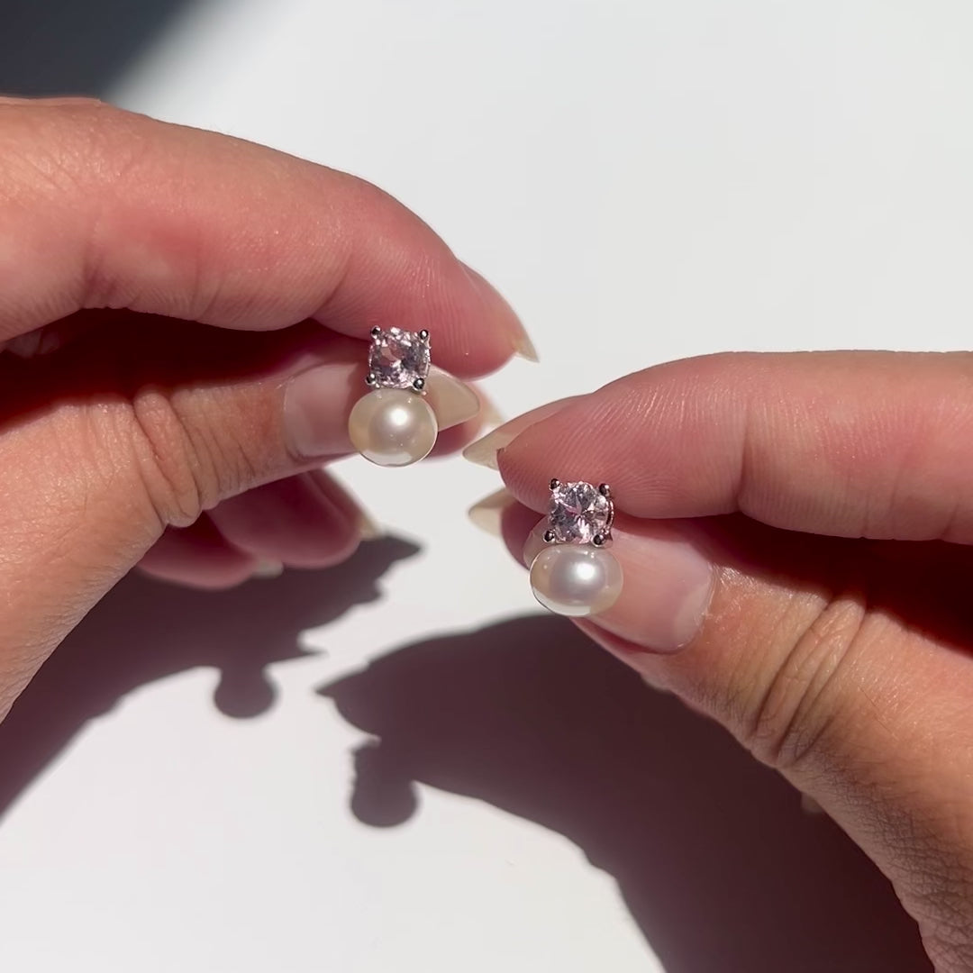 Ariel stud earring