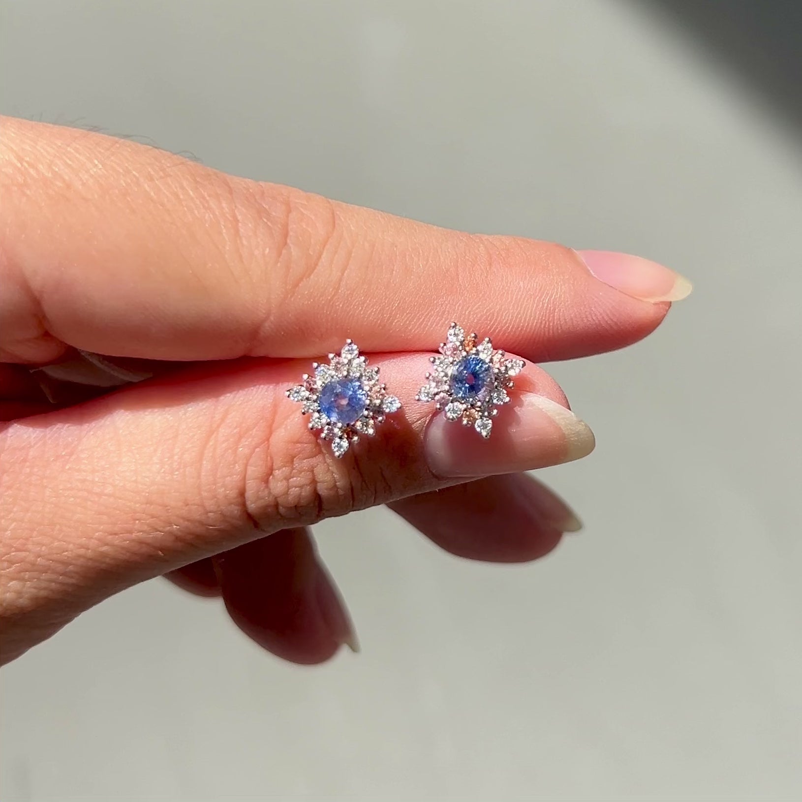 Saphira stud earring
