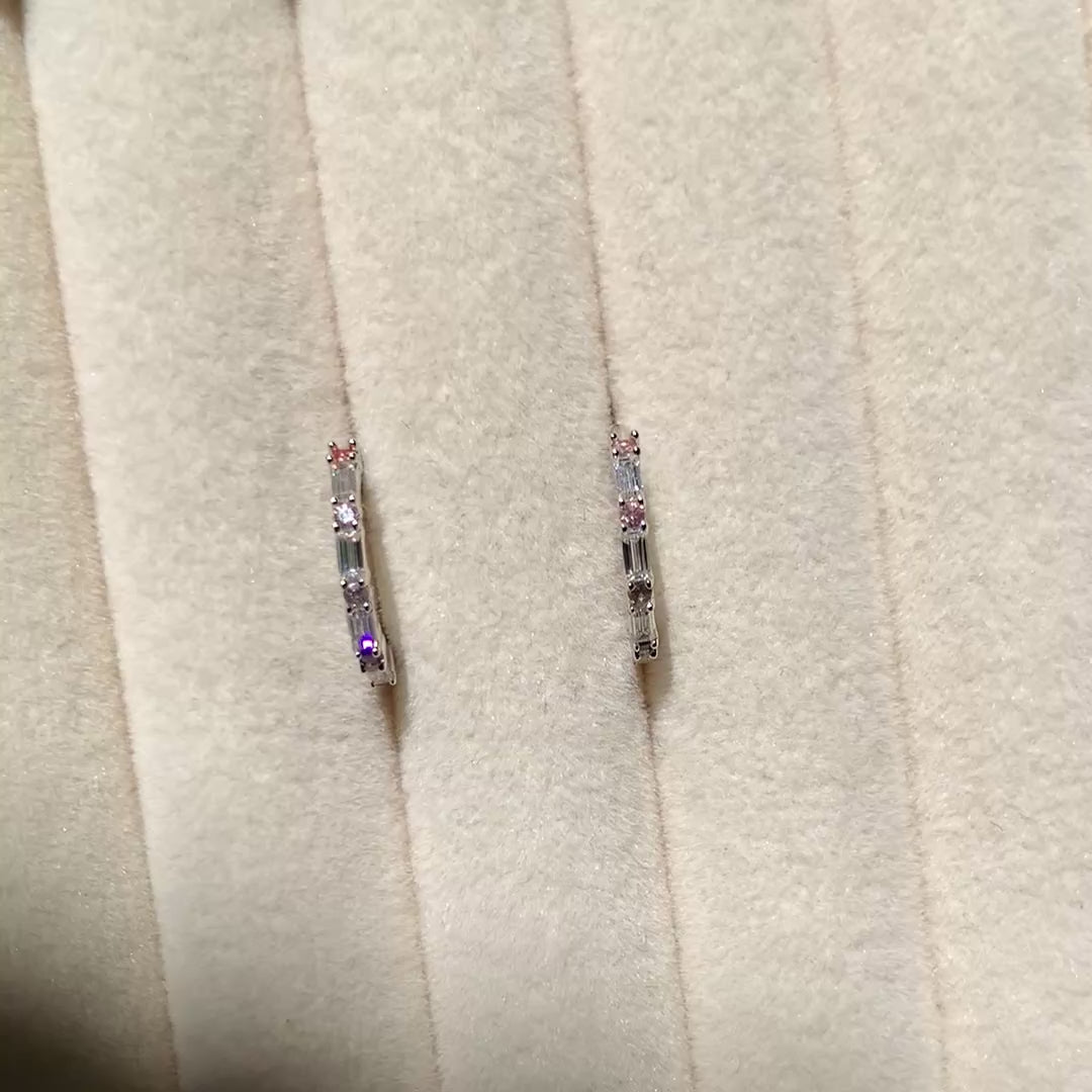Maline Huggies earring
