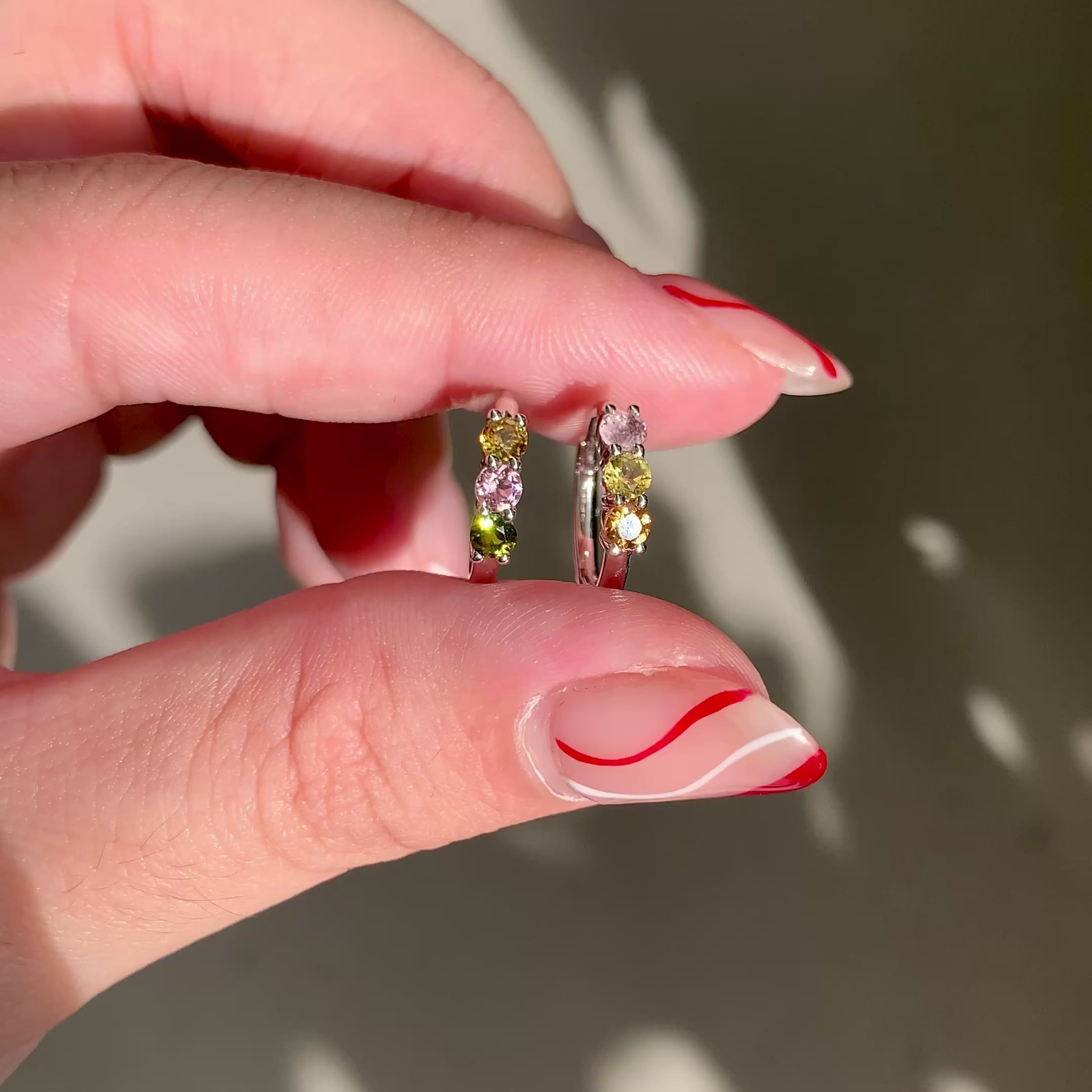 Alya huggies earring